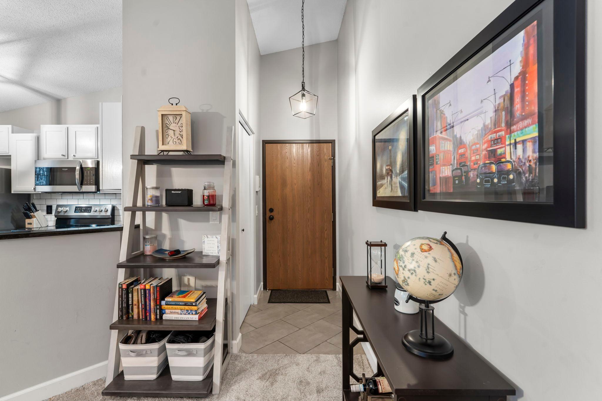 3563 Blue Jay Way Unit: 200