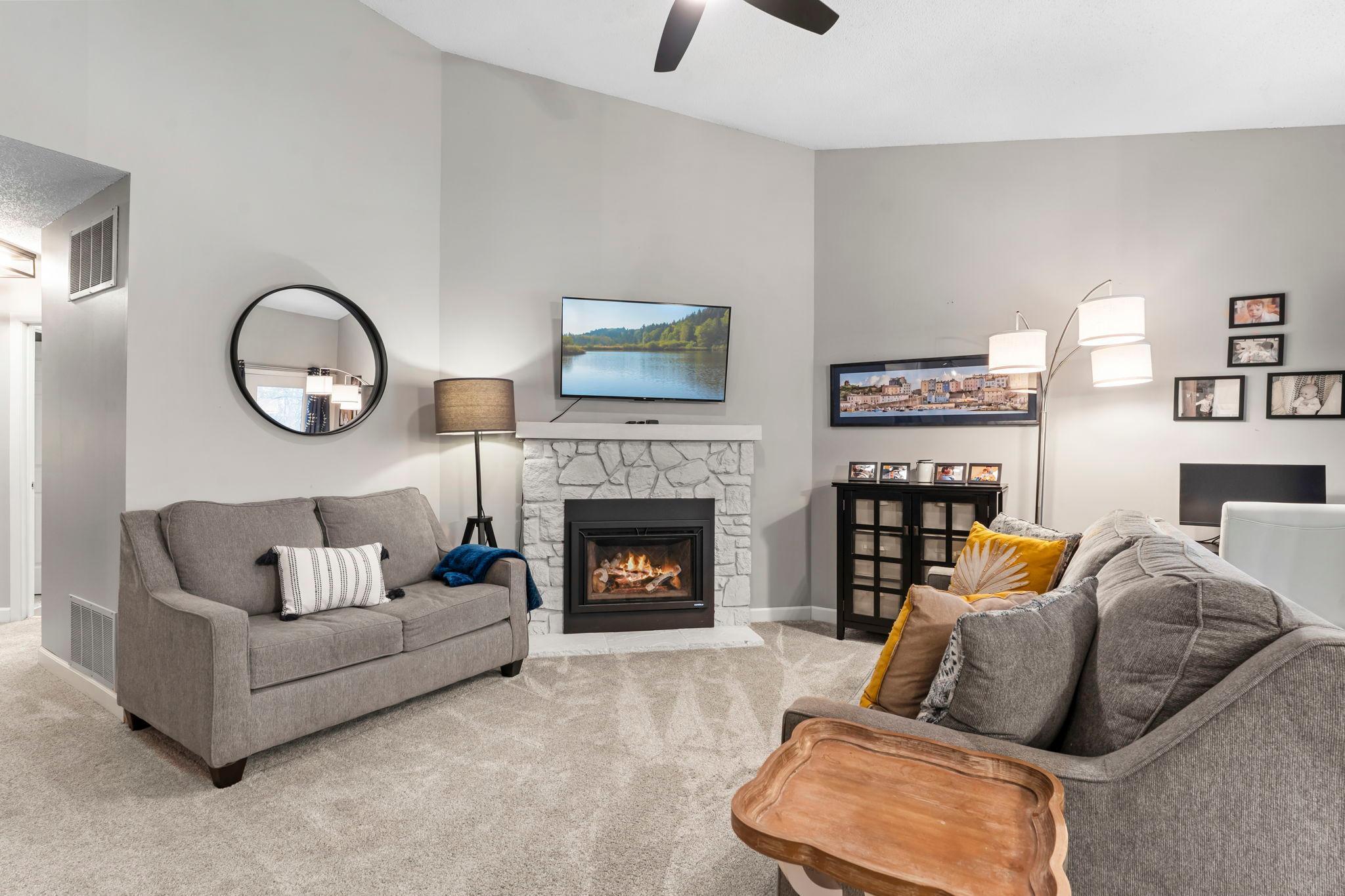 3563 Blue Jay Way Unit: 200