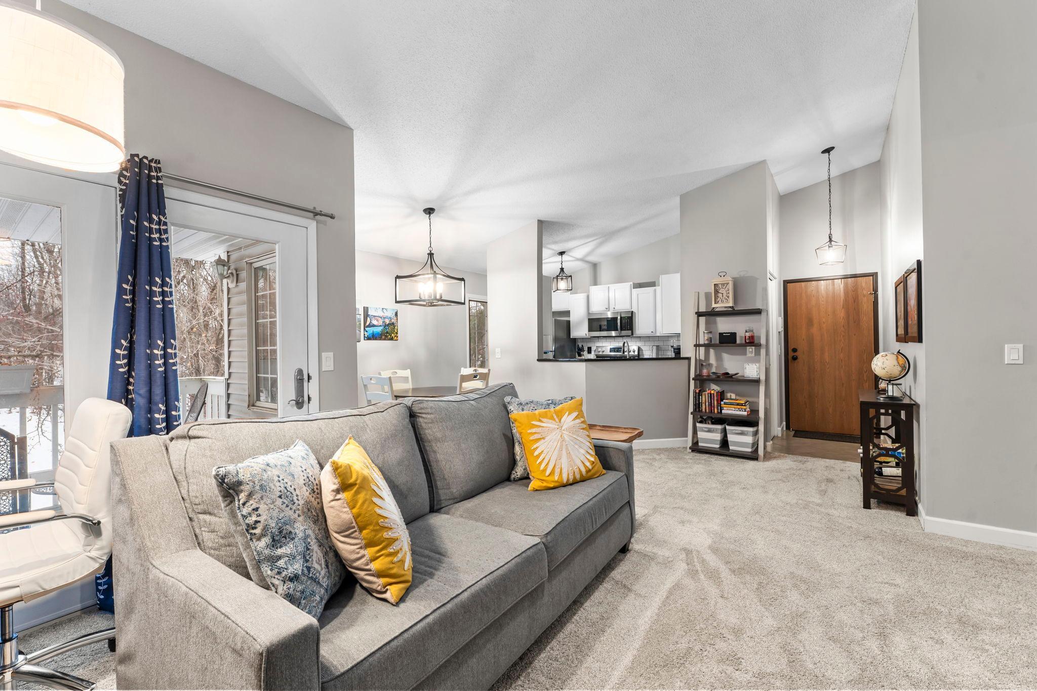 3563 Blue Jay Way Unit: 200