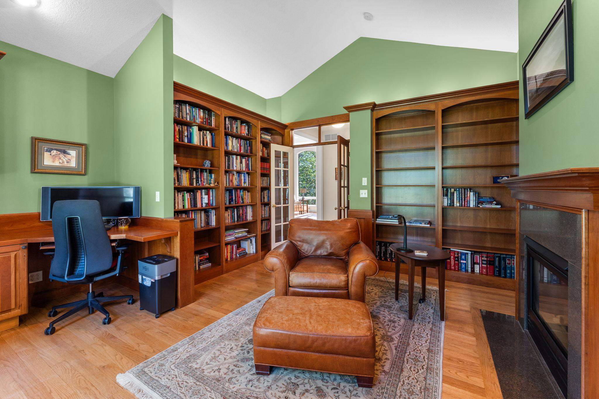 8917 Joliet Avenue N