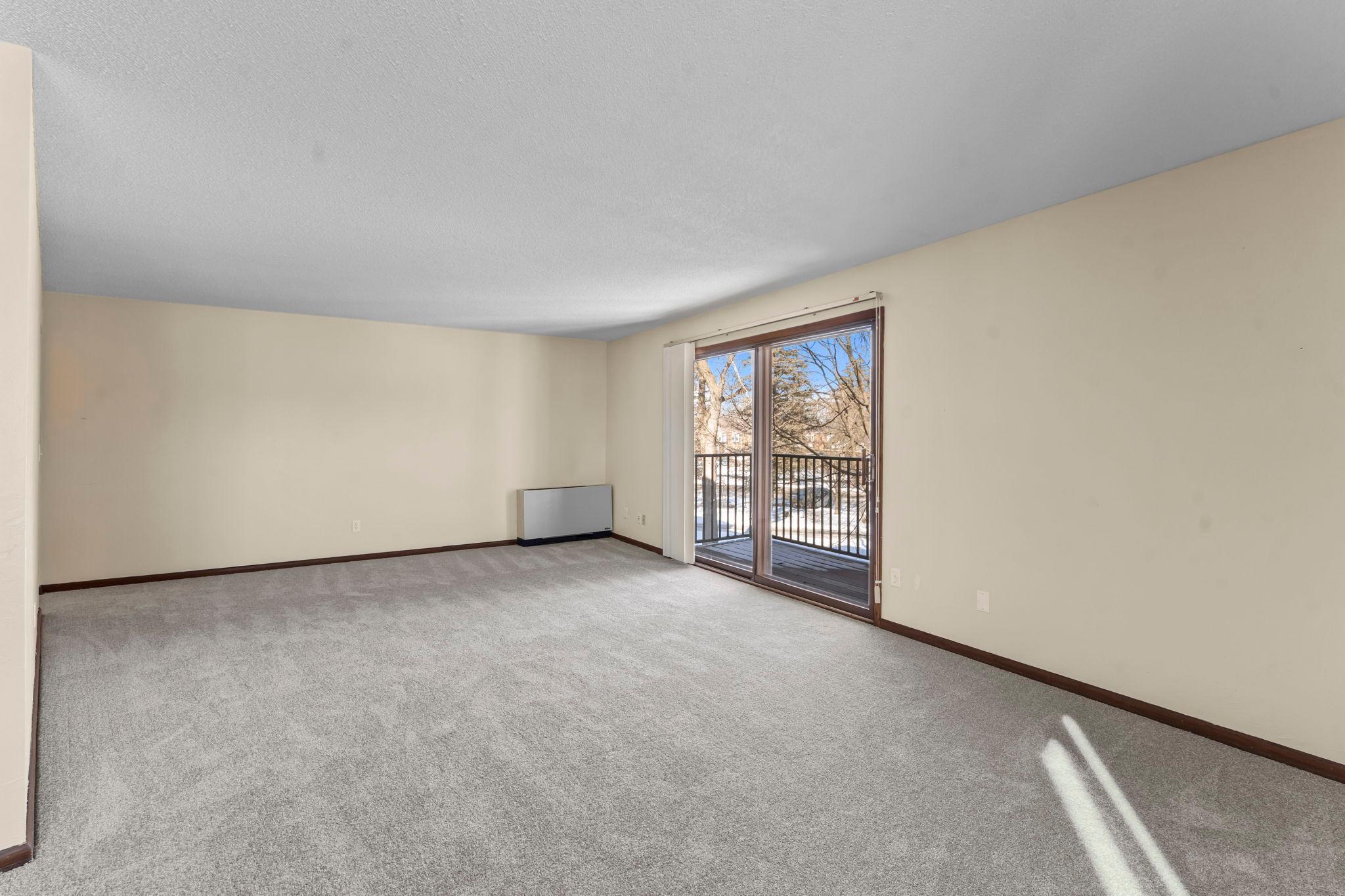 2200 Nevada Avenue S Unit: 216