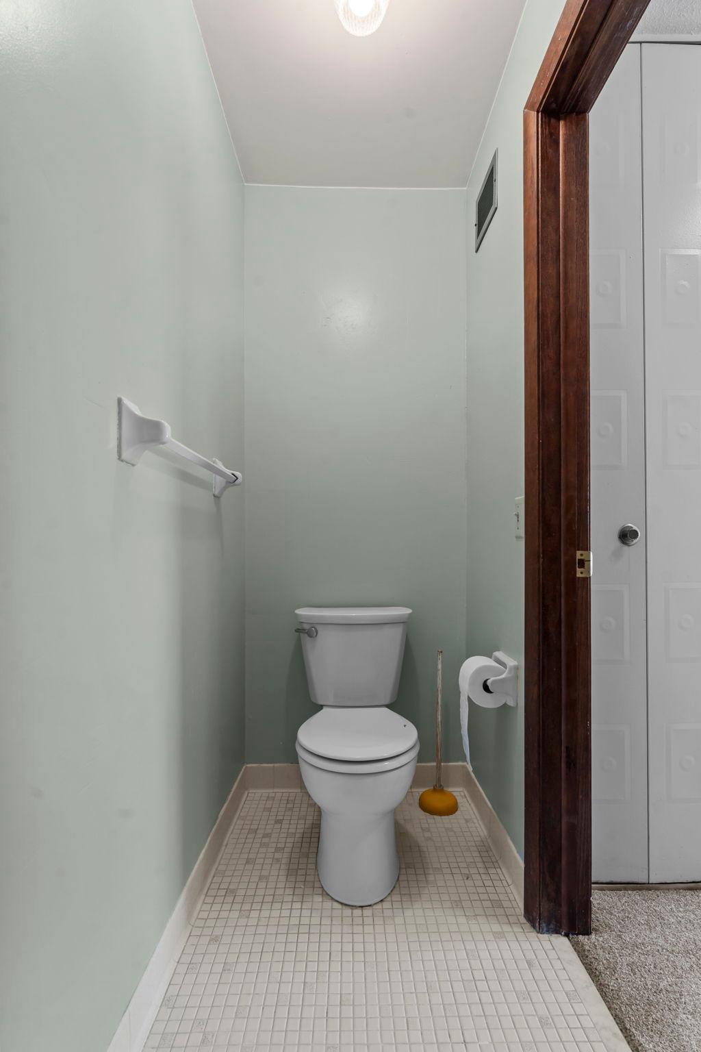 2200 Nevada Avenue S Unit: 216