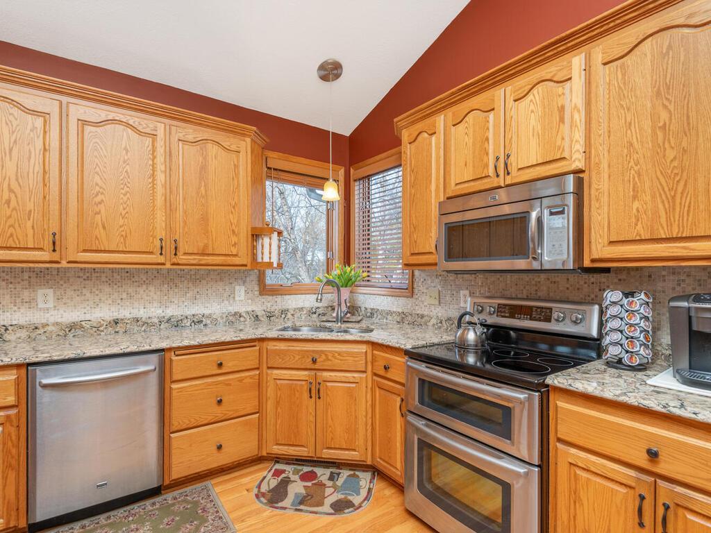 1736 Pond Lane