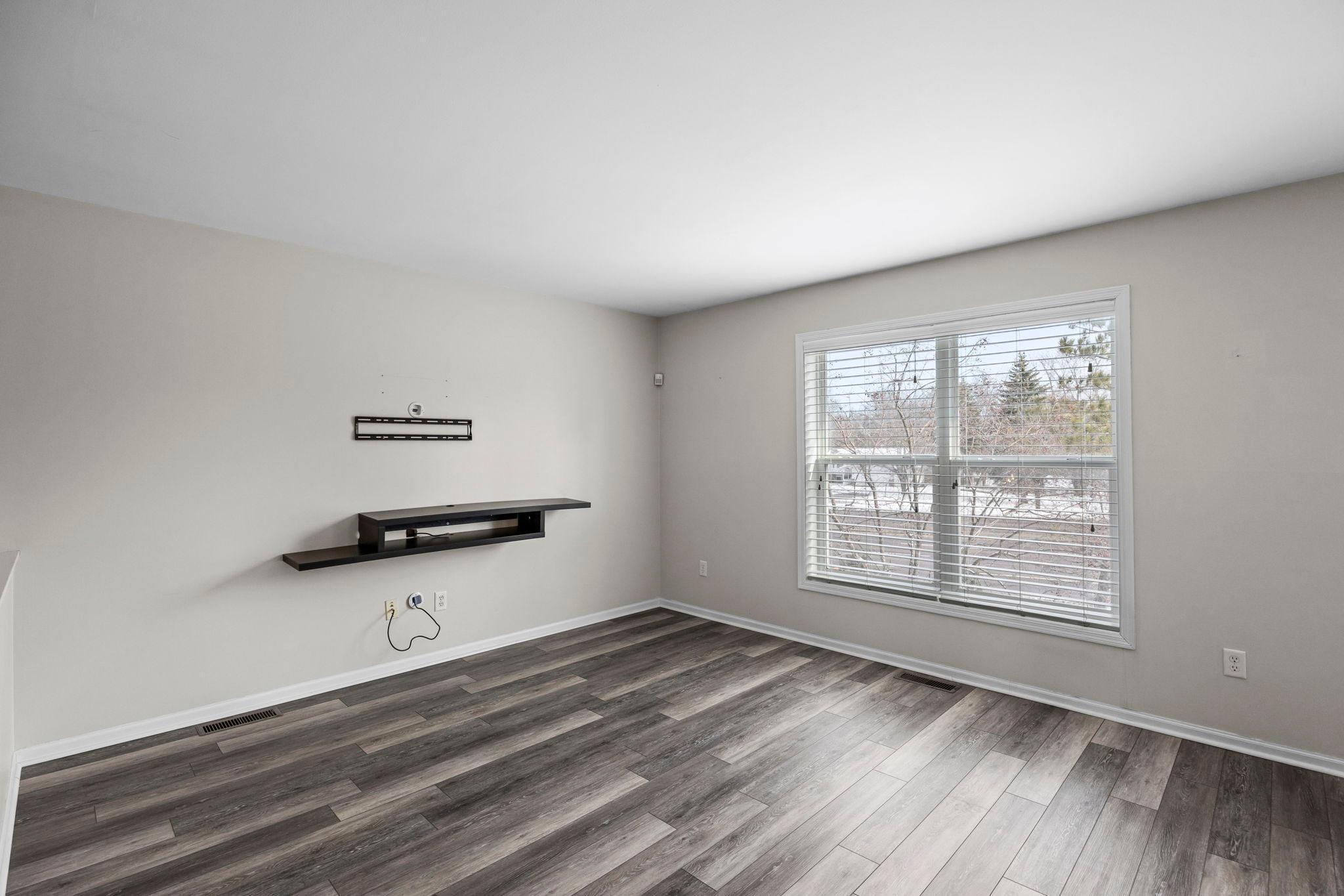 5056 Bluff Heights Trail SE