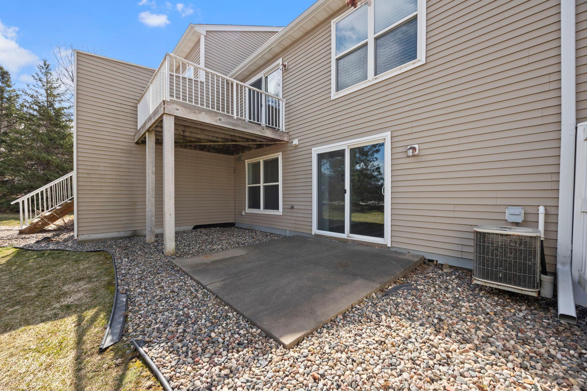 5056 Bluff Heights Trail SE