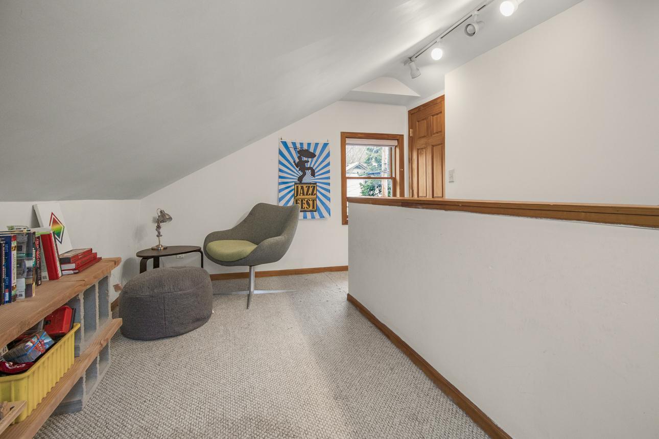 1315 Saint Clair Avenue