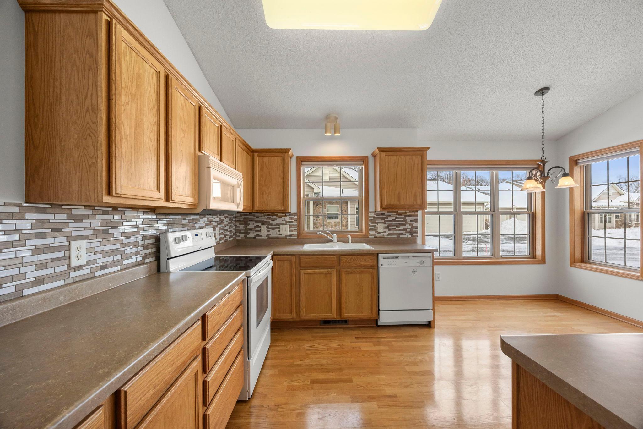 11084 Eagle Ridge Way