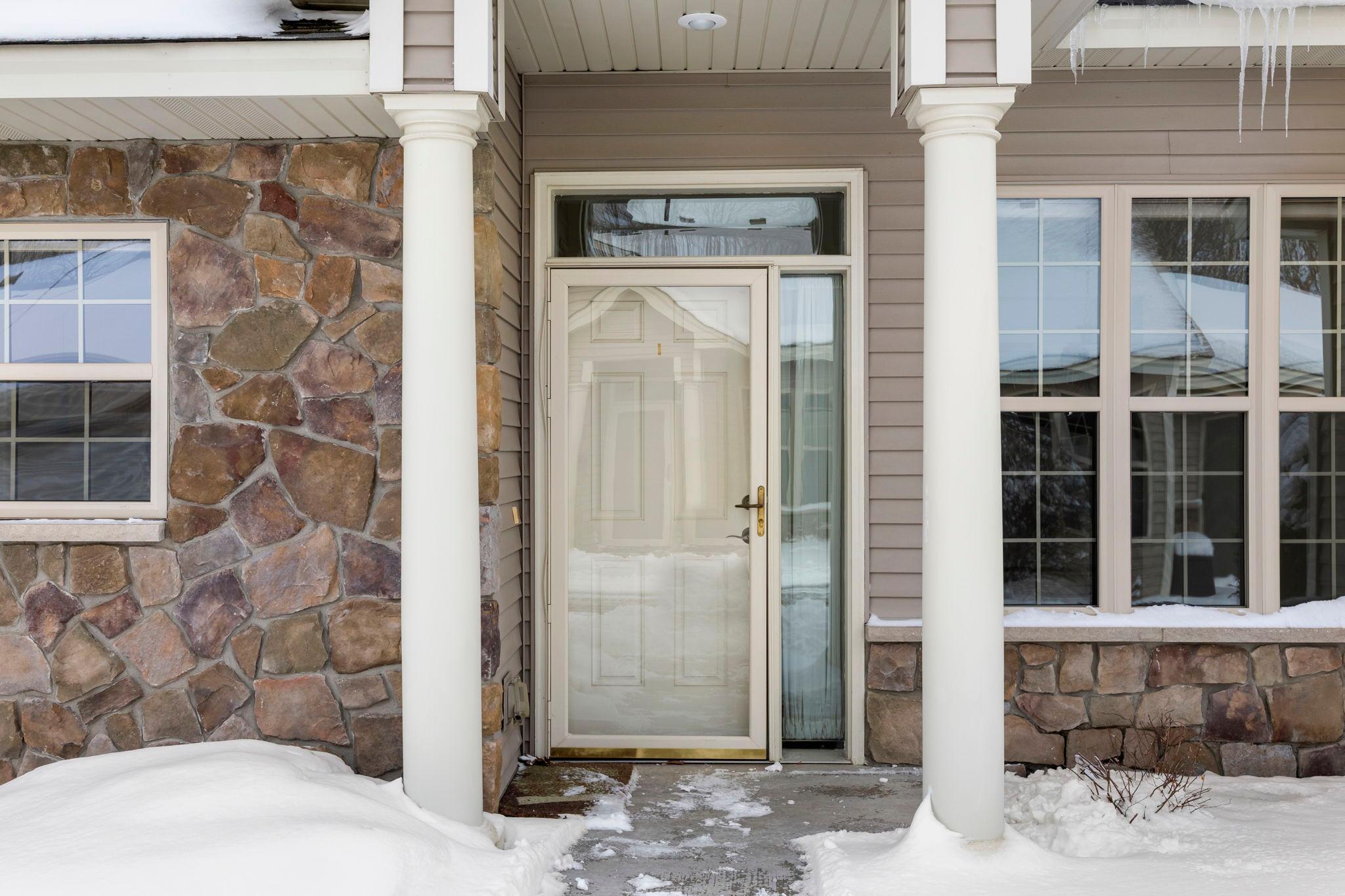 11084 Eagle Ridge Way