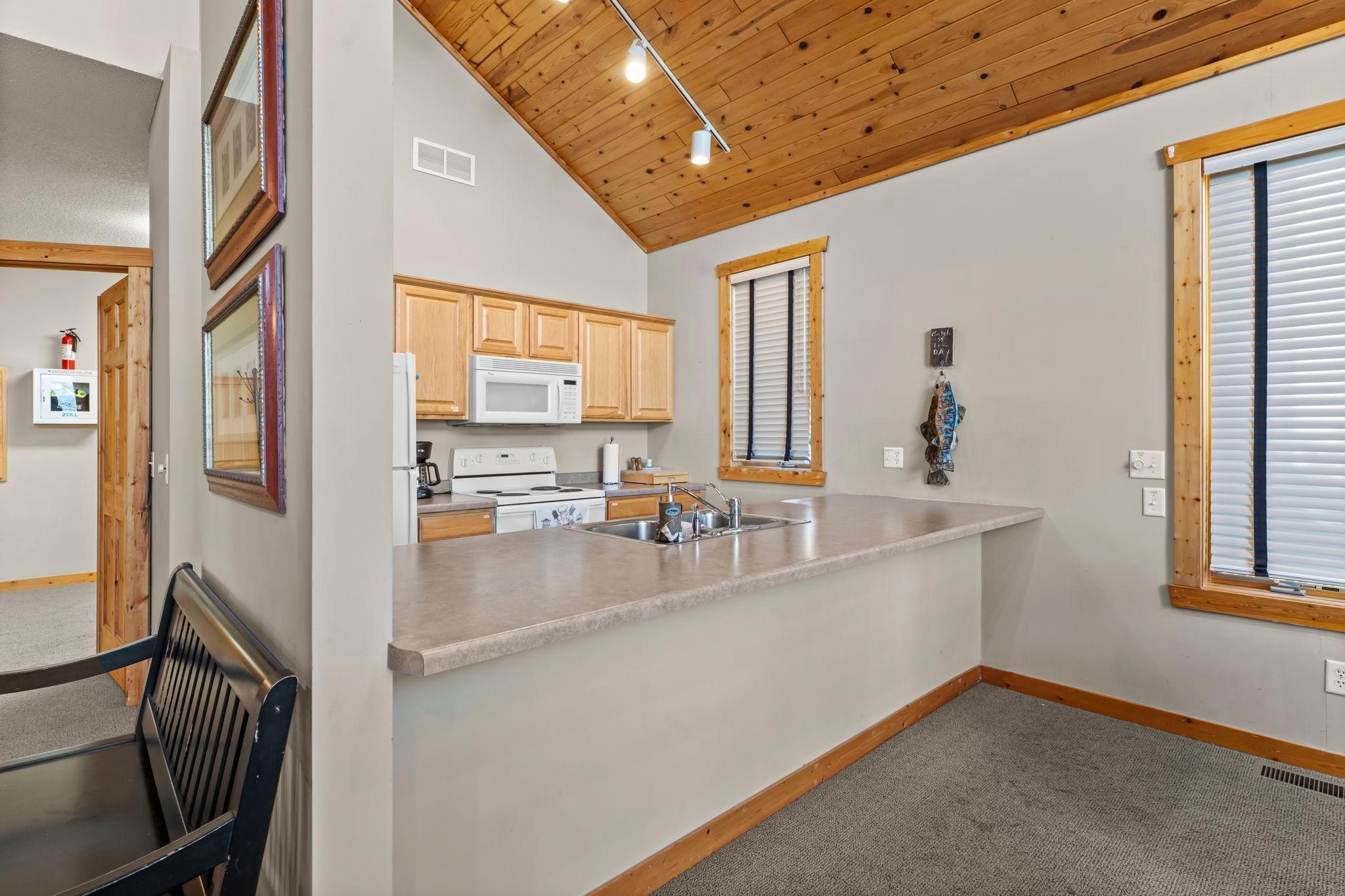 11084 Eagle Ridge Way