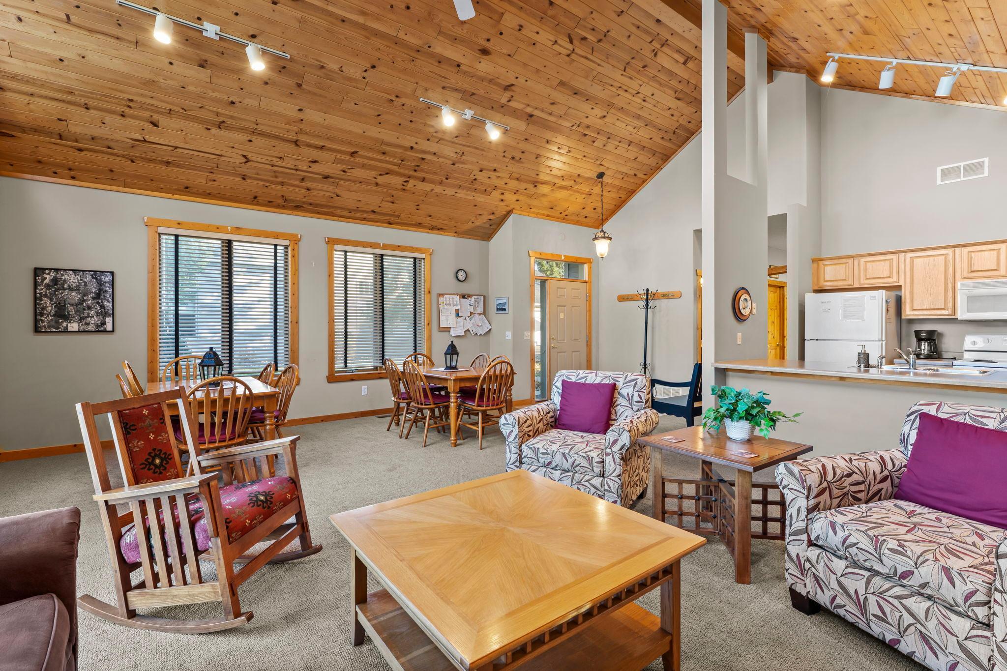 11084 Eagle Ridge Way