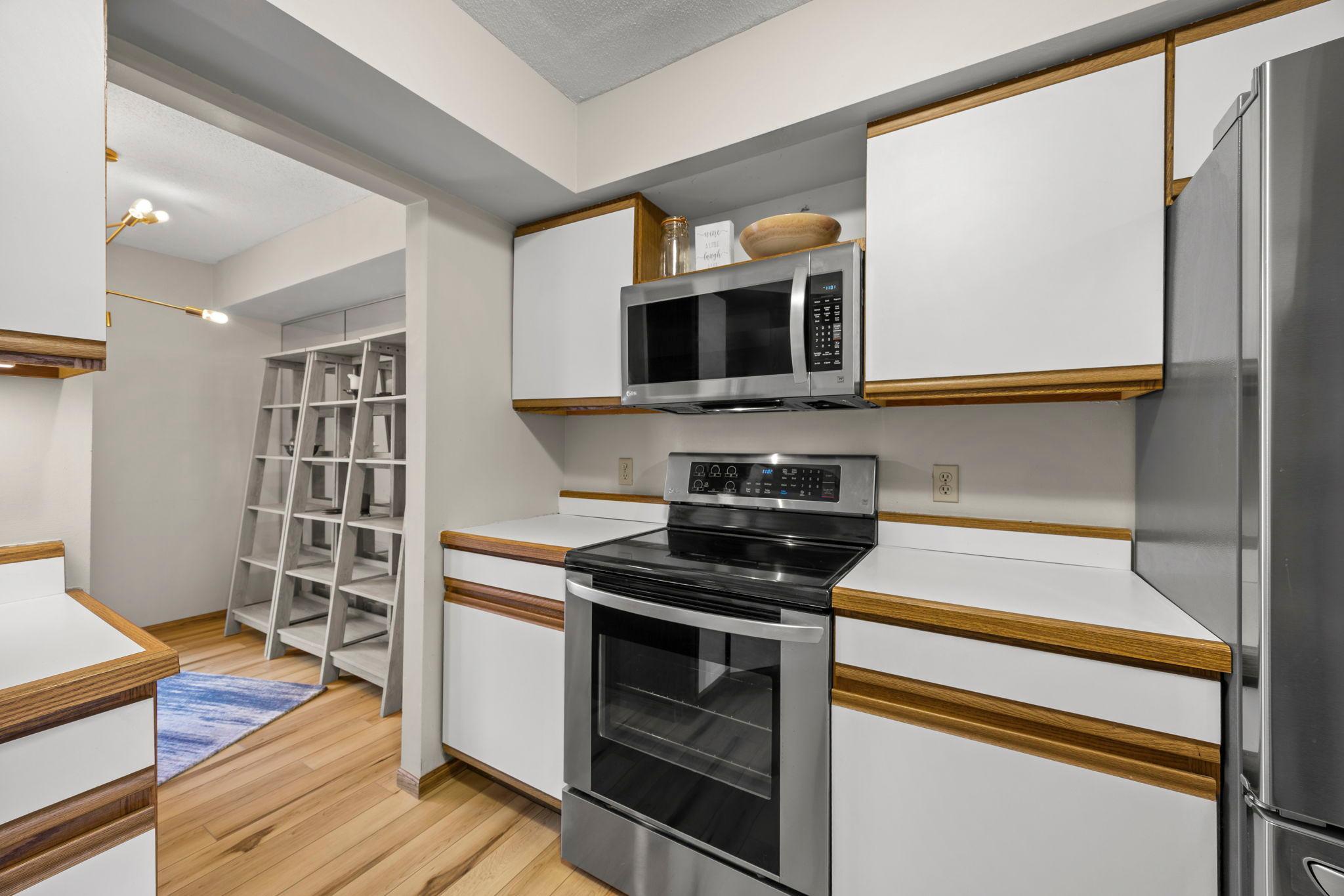 1614 Rose Hill Circle