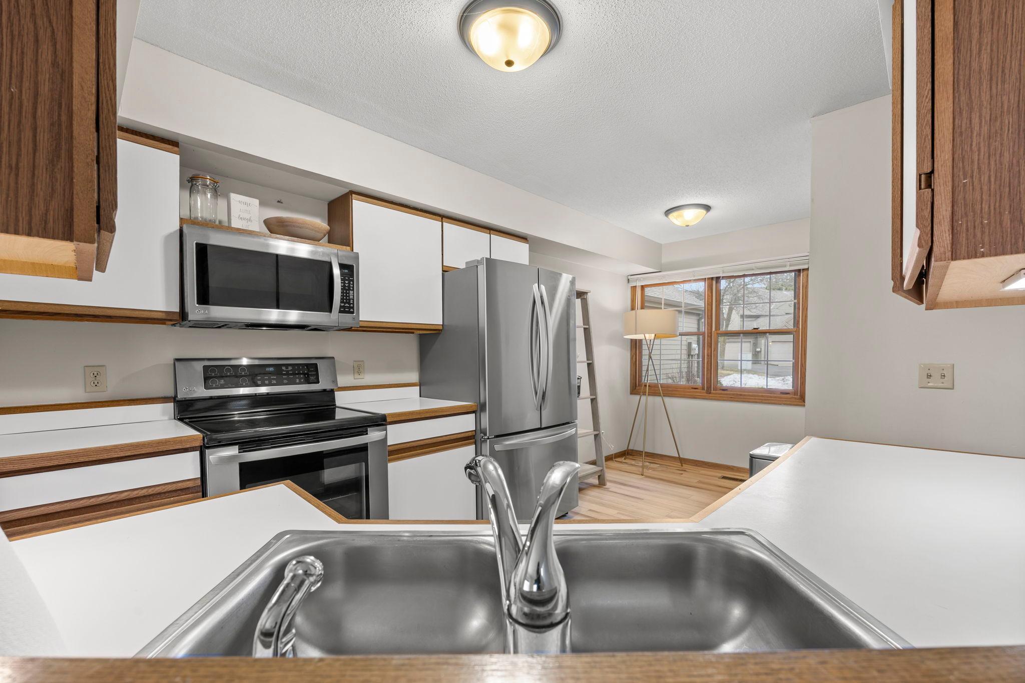 1614 Rose Hill Circle