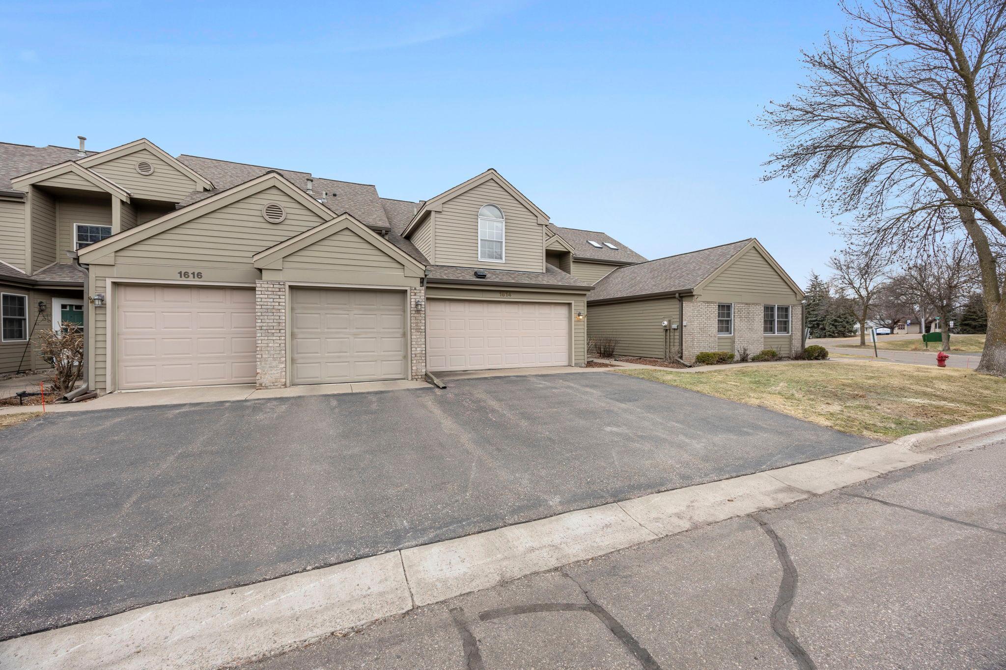 1614 Rose Hill Circle