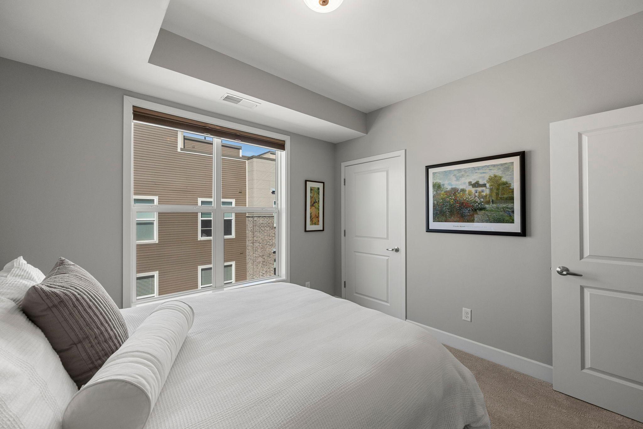 3980 Wooddale Avenue S Unit: 302