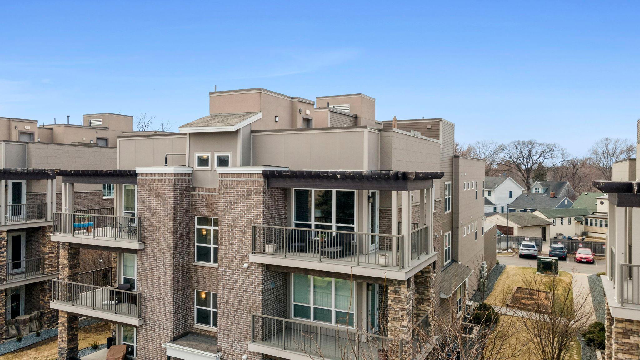 3980 Wooddale Avenue S Unit: 302