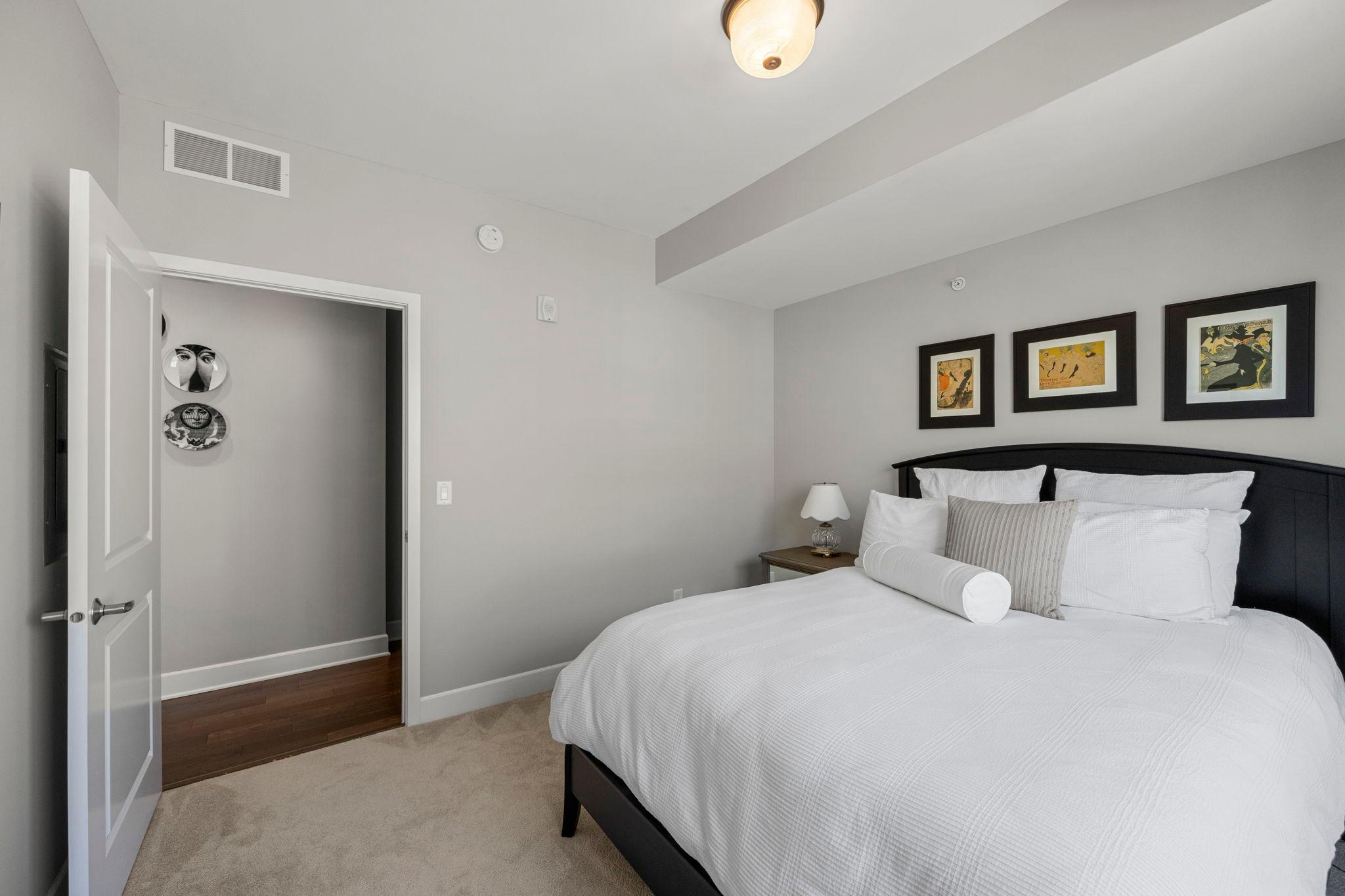 3980 Wooddale Avenue S Unit: 302