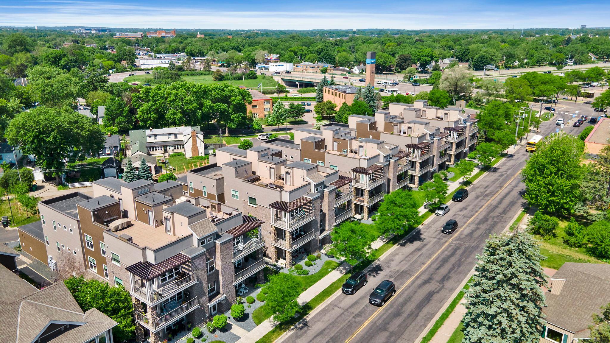 3980 Wooddale Avenue S Unit: 302