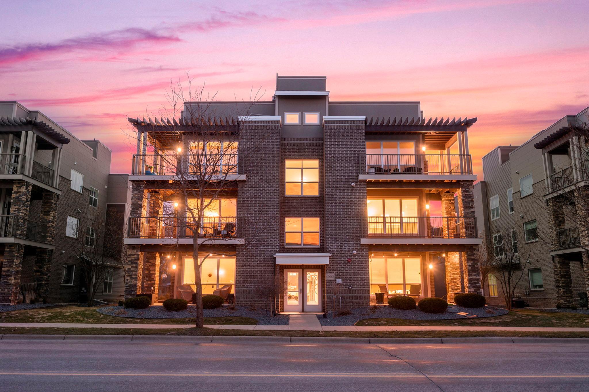 3980 Wooddale Avenue S Unit: 302