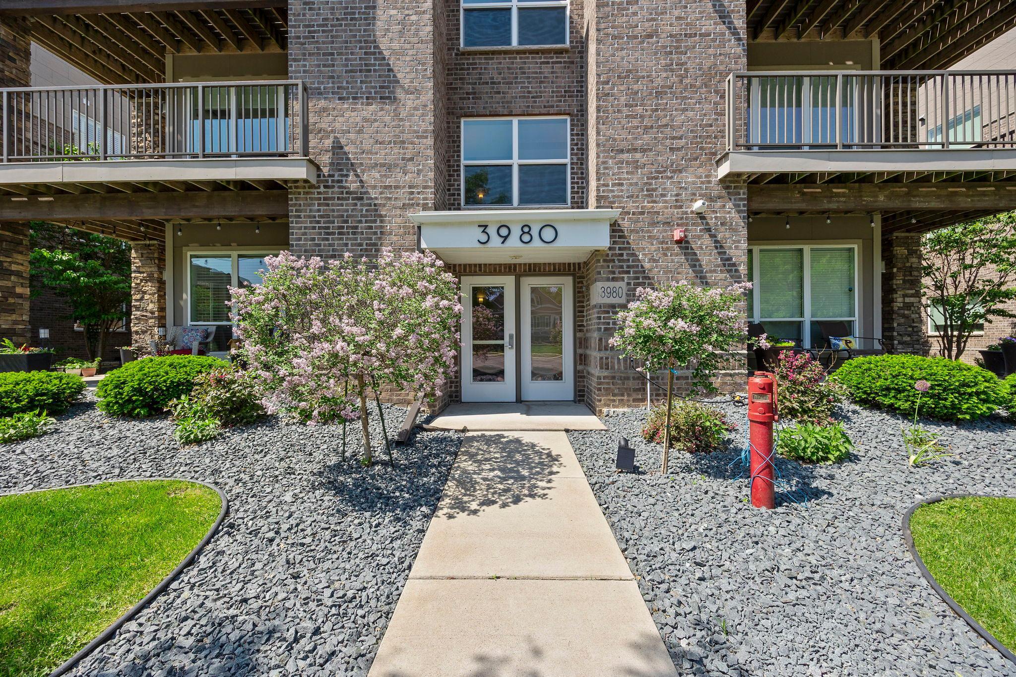 3980 Wooddale Avenue S Unit: 302