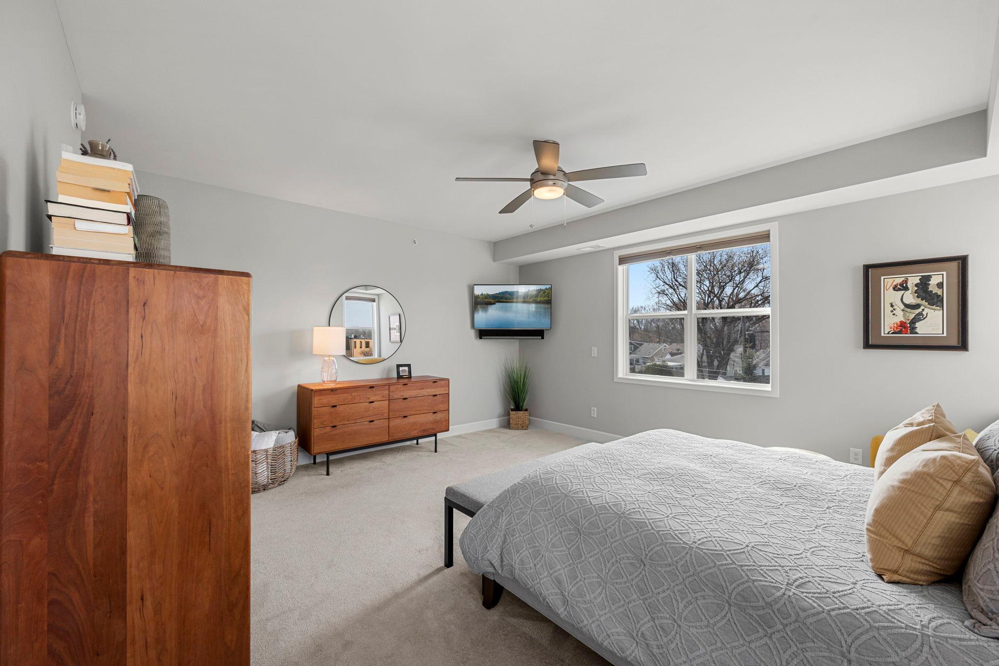 3980 Wooddale Avenue S Unit: 302