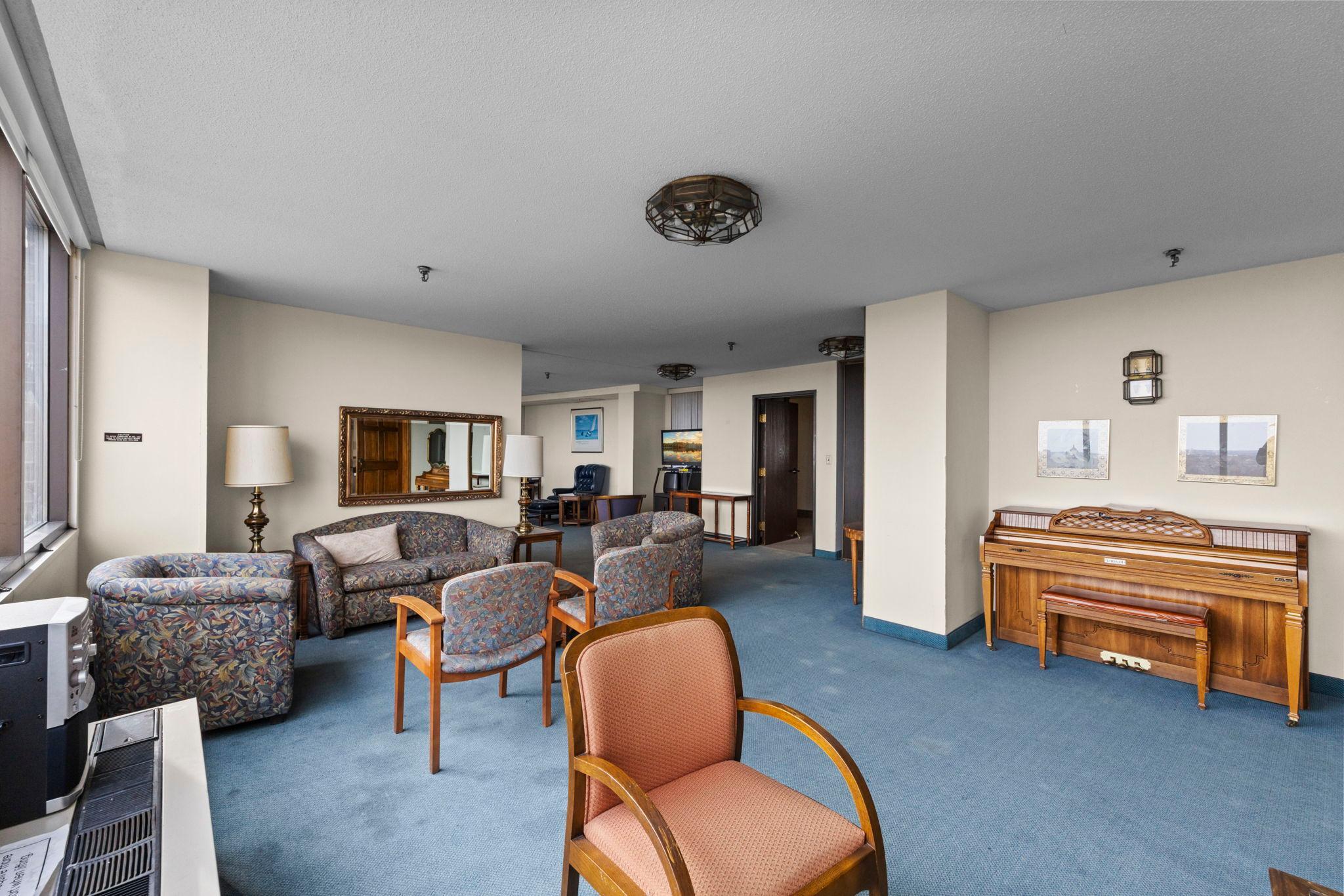 1181 Edgcumbe Road Unit: 1712