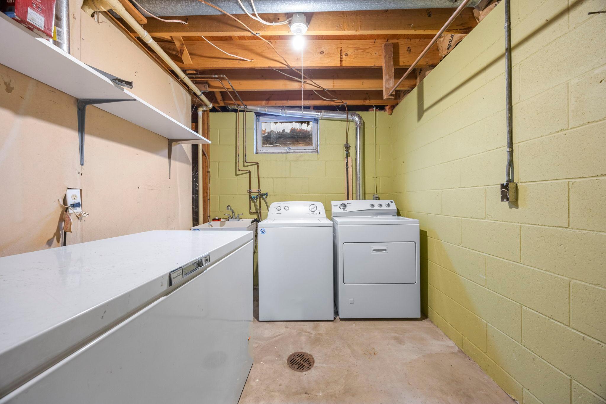 9449 Woodridge Drive