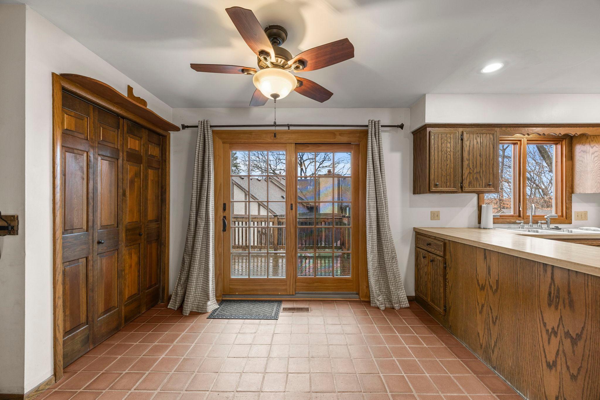 9449 Woodridge Drive