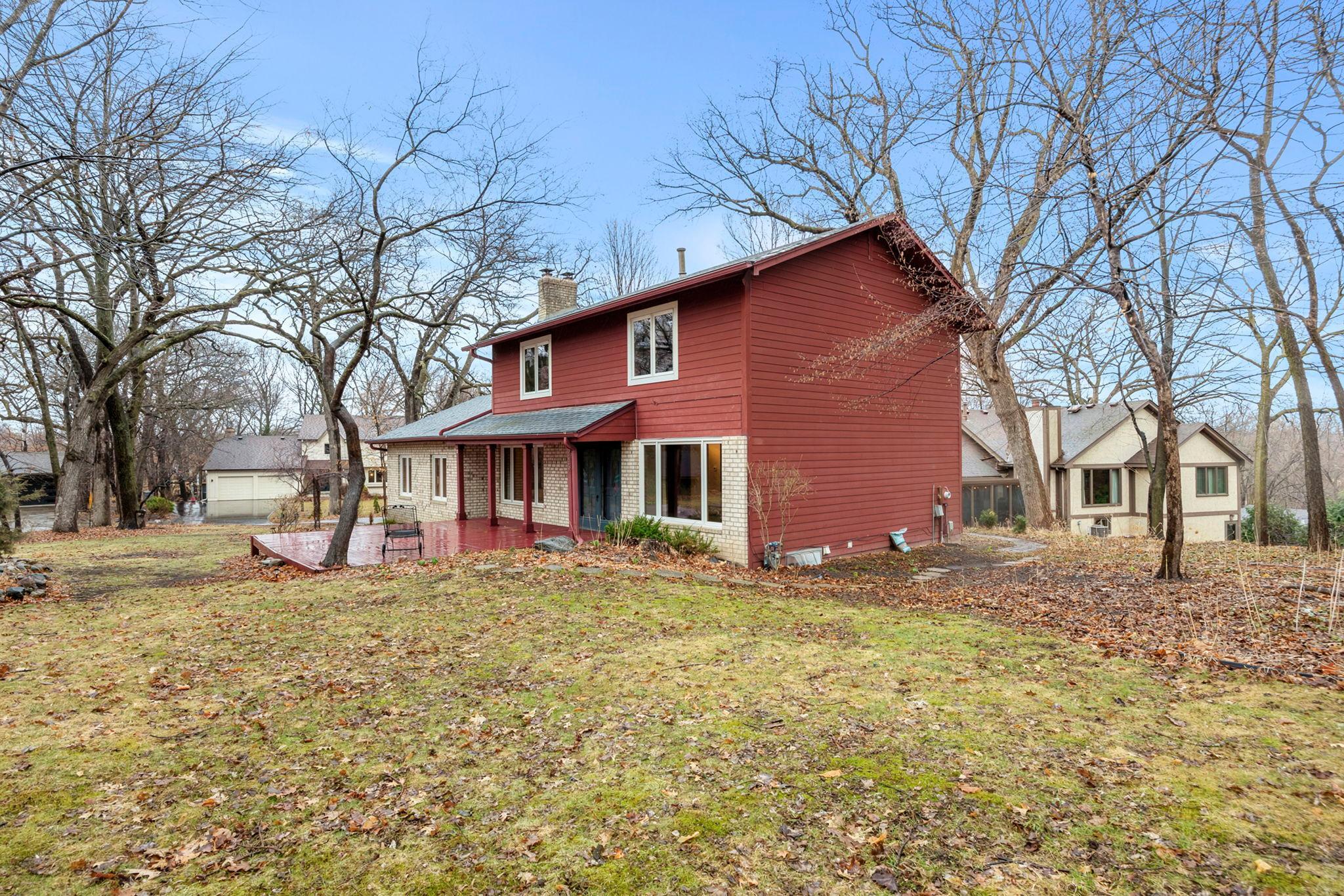 9449 Woodridge Drive