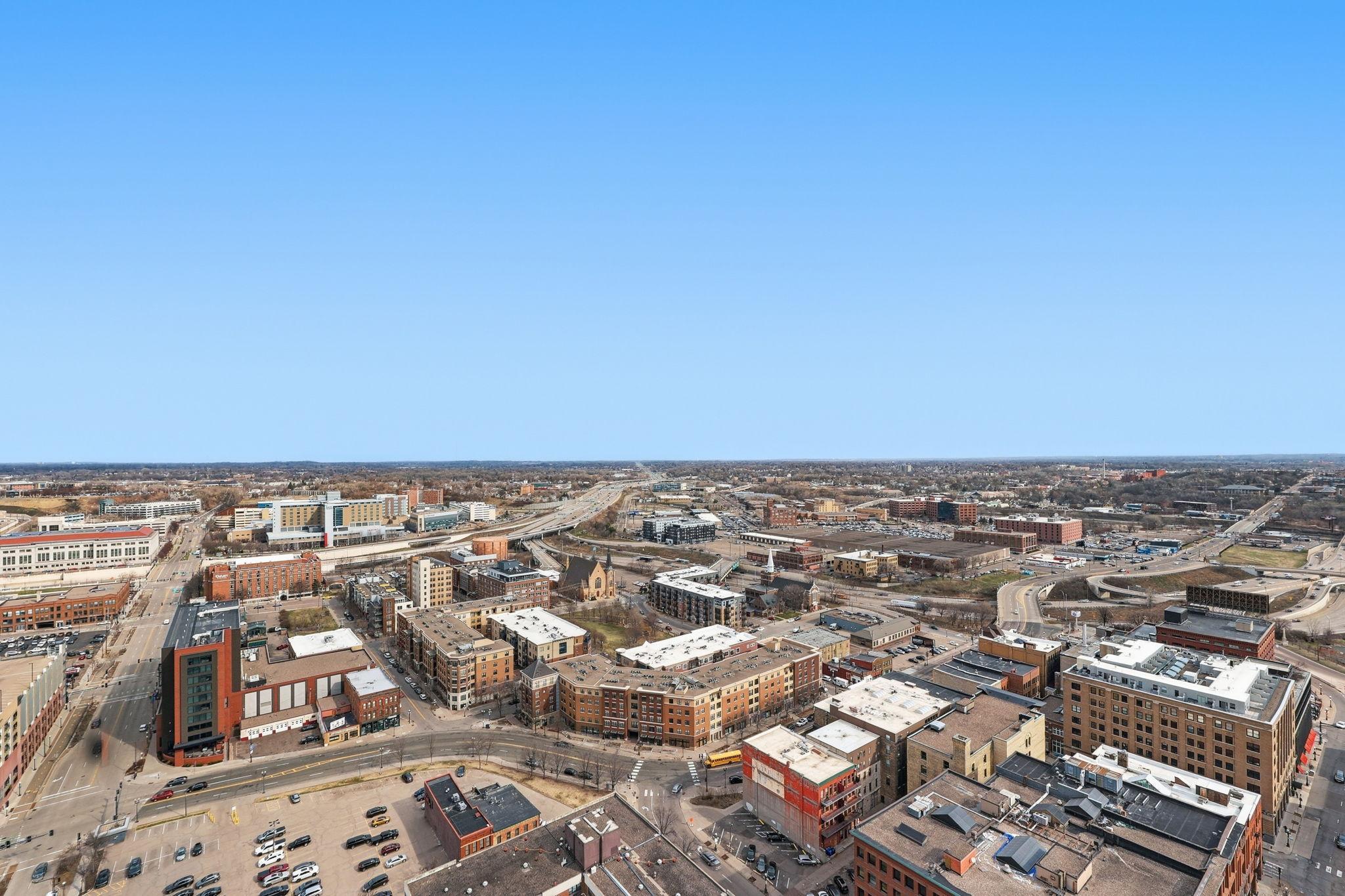 168 6th Street E Unit: 3505