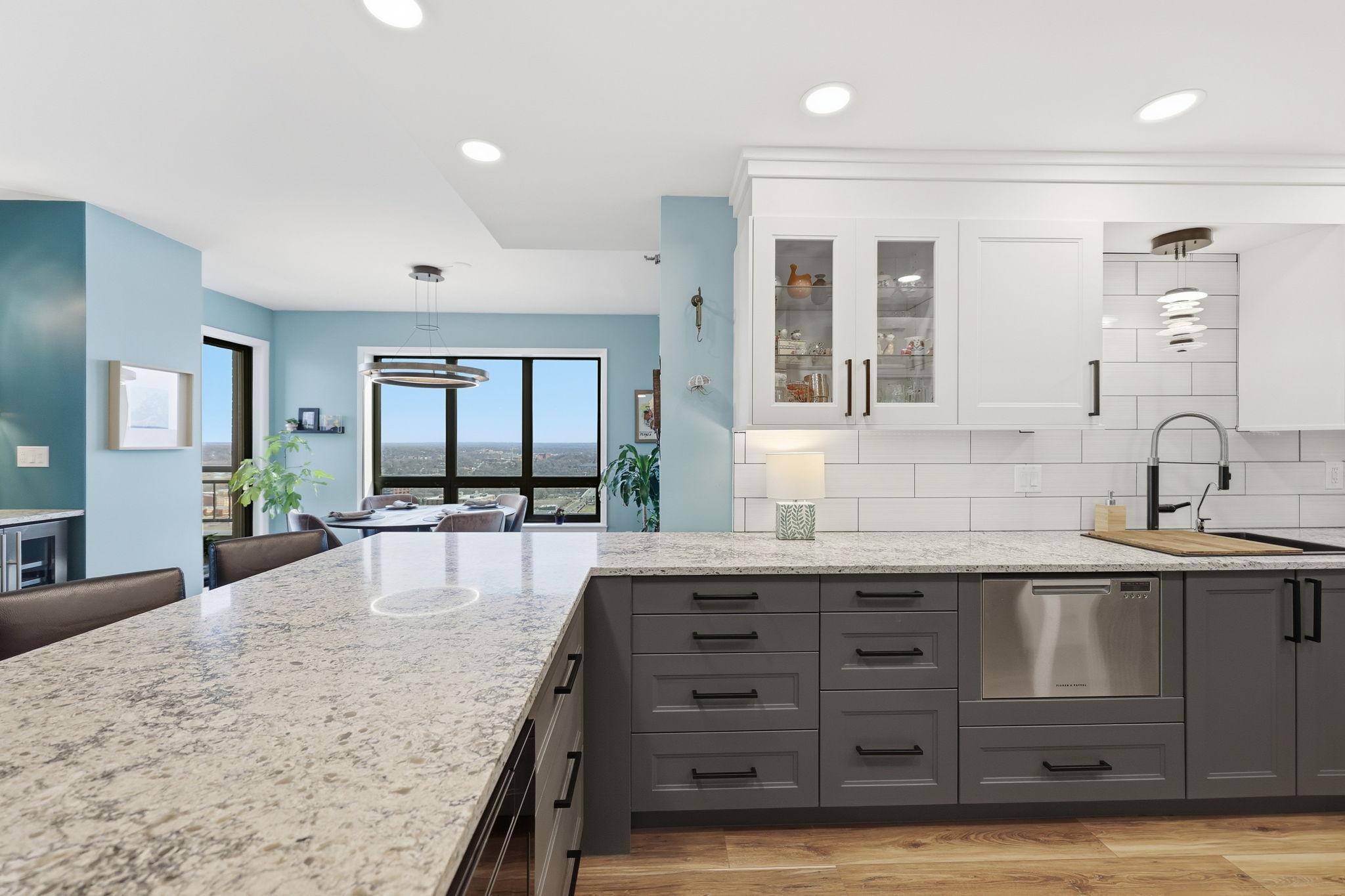 168 6th Street E Unit: 3505