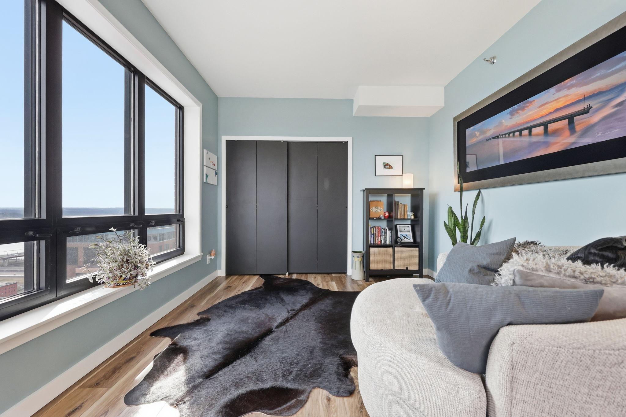 168 6th Street E Unit: 3505