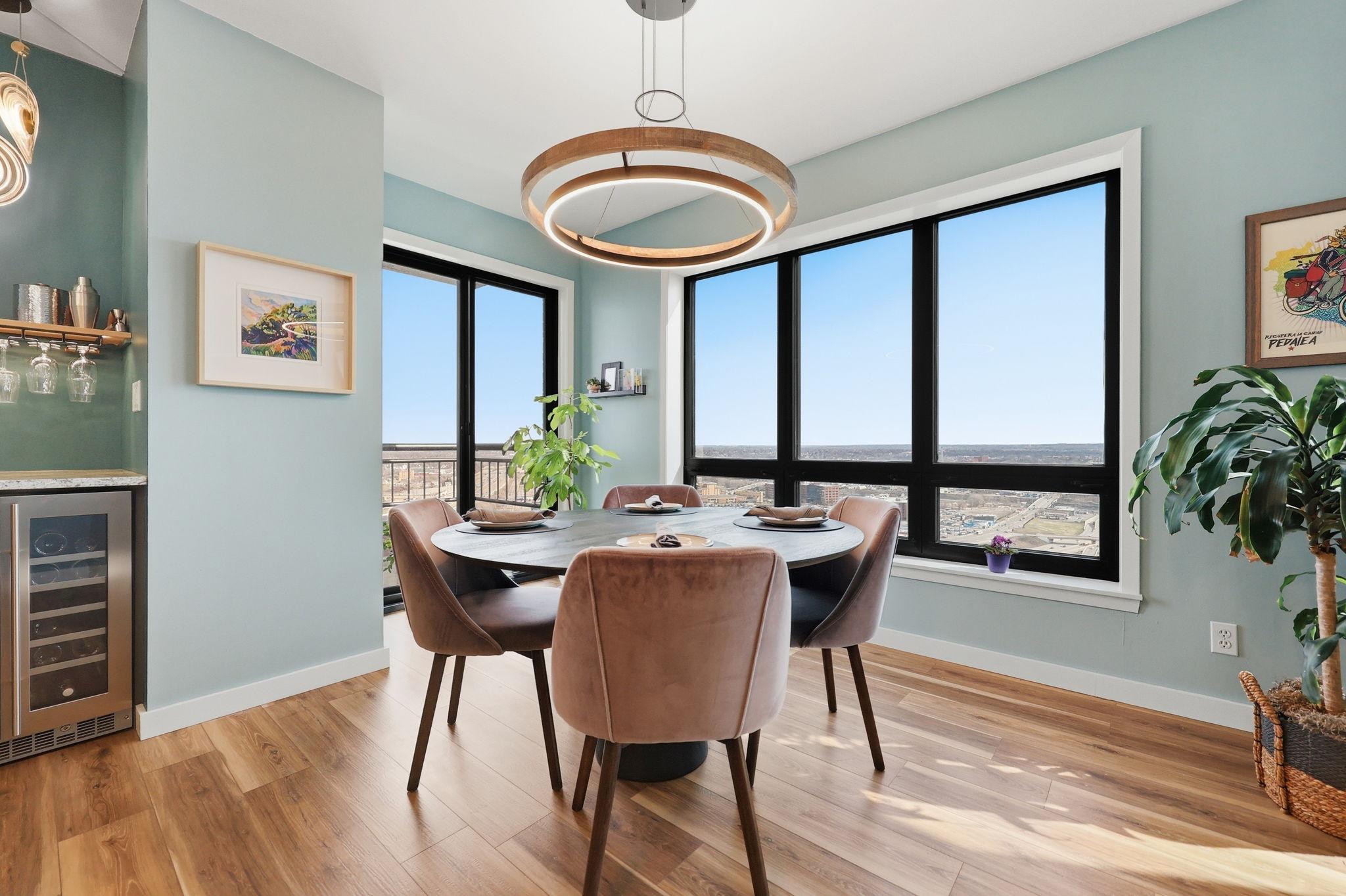 168 6th Street E Unit: 3505