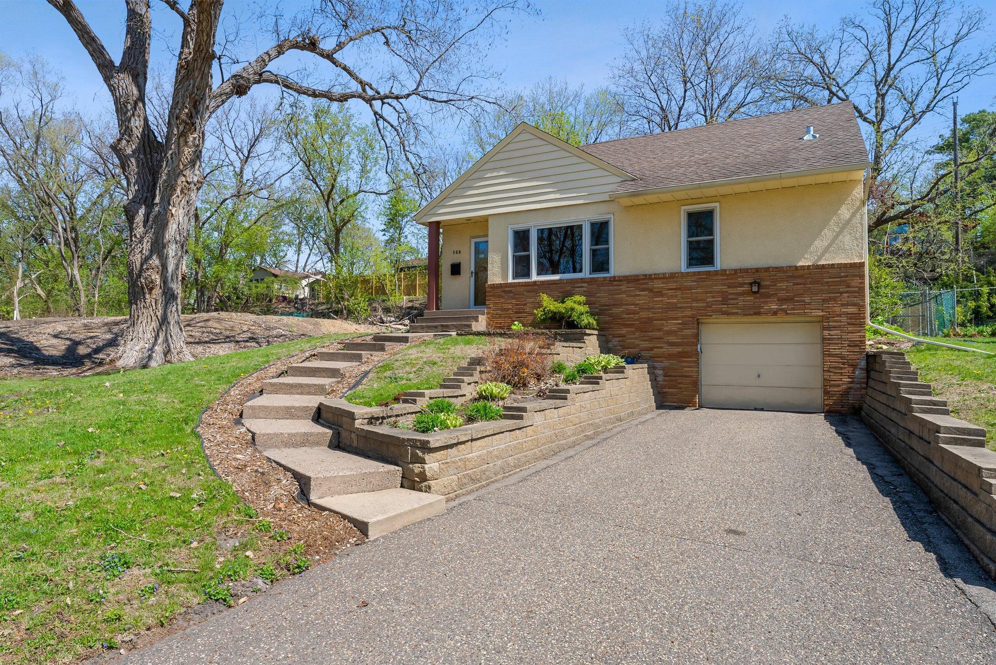 568 Frontenac Place