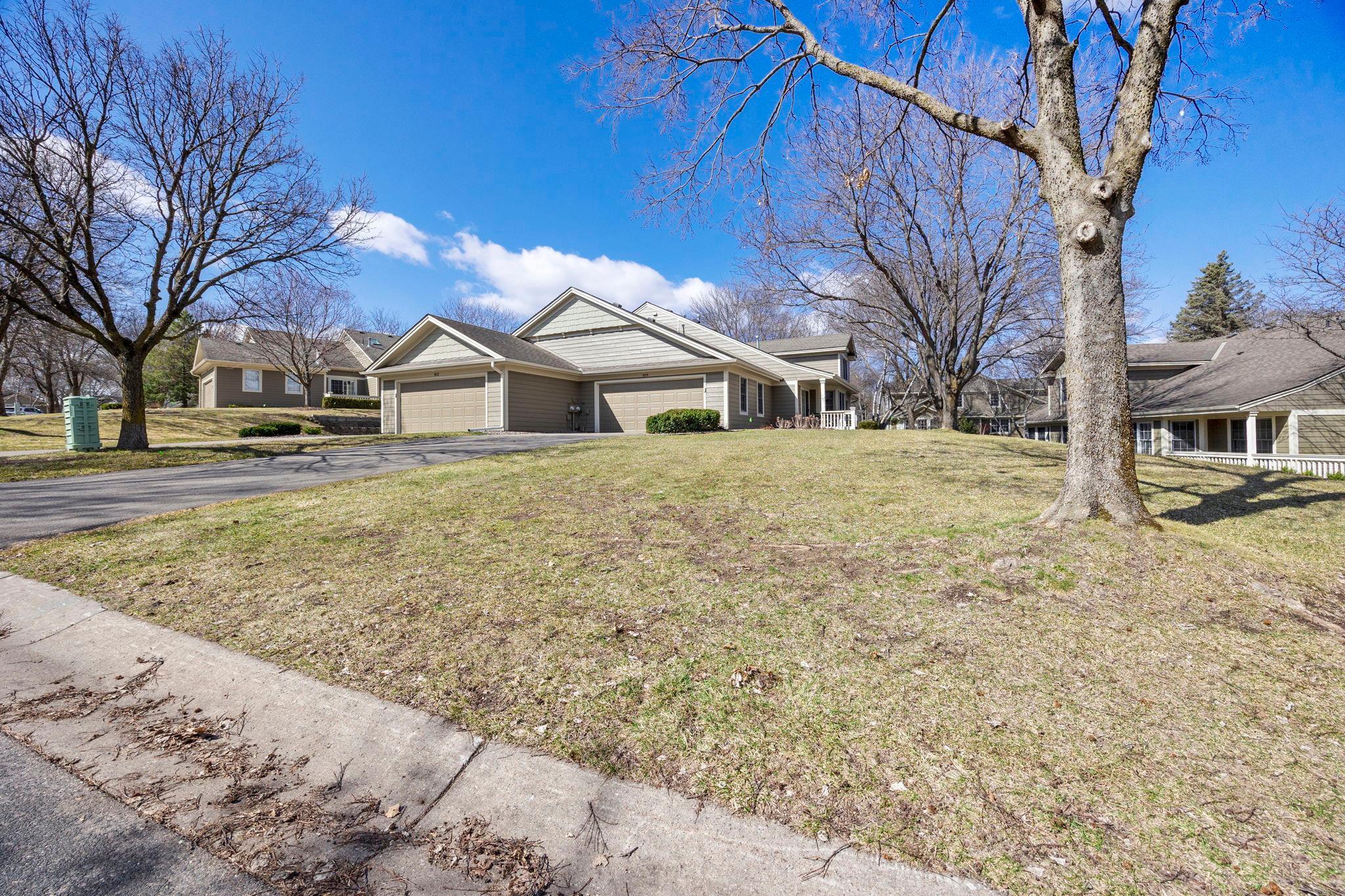 809 Ivy Lane
