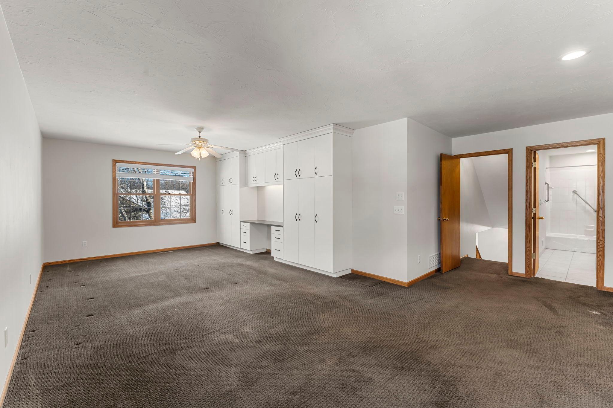 809 Ivy Lane