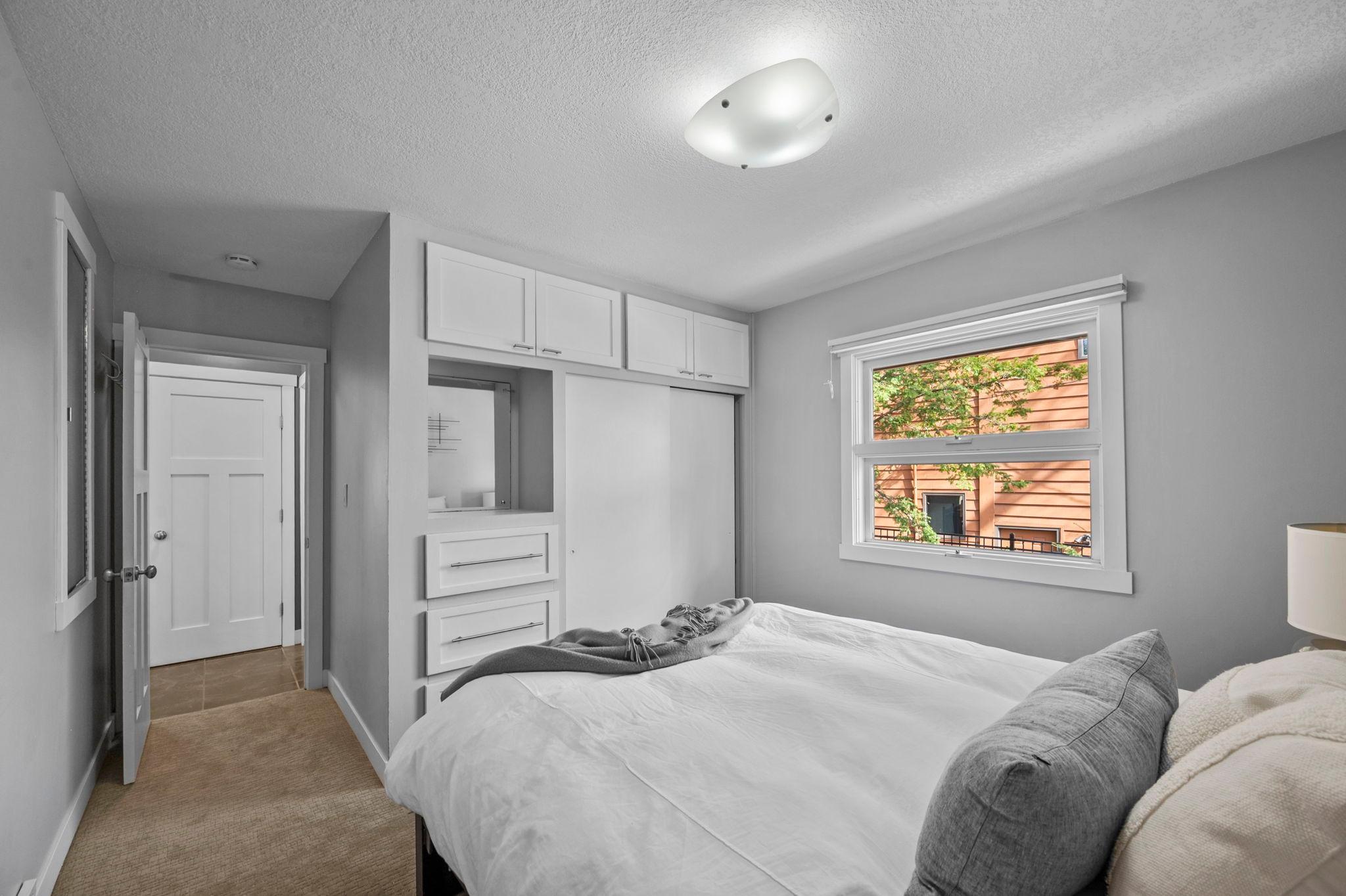 3090 Hamline Avenue N