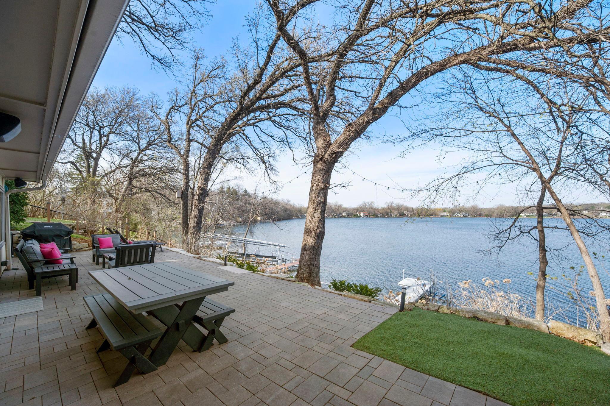 3090 Hamline Avenue N