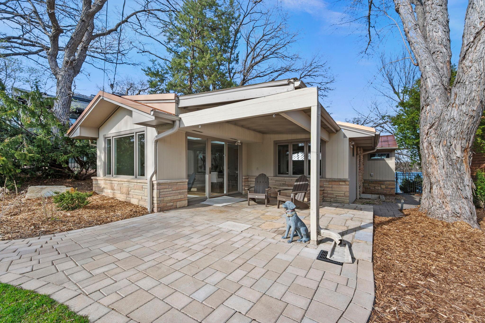 3090 Hamline Avenue N