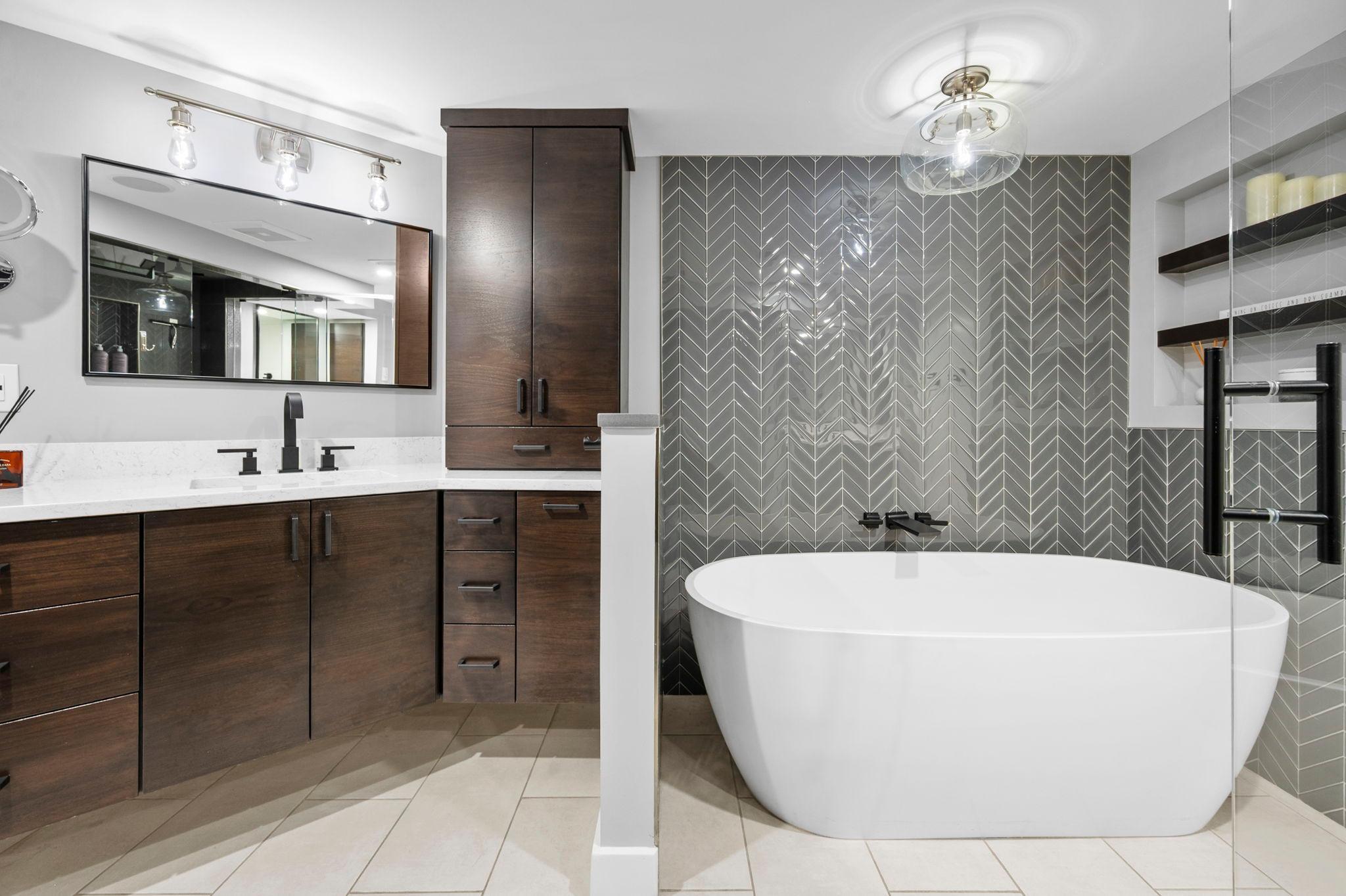 3090 Hamline Avenue N