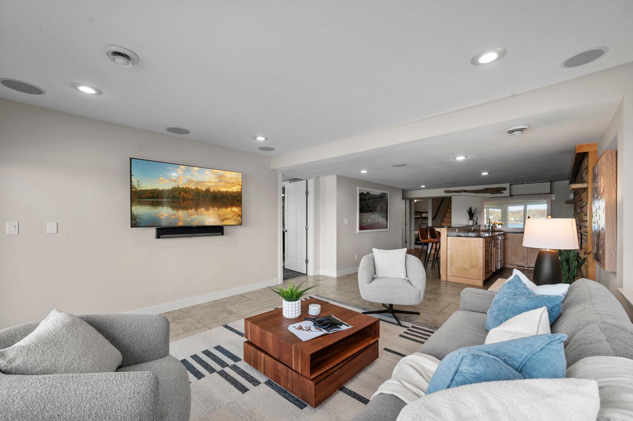 3090 Hamline Avenue N