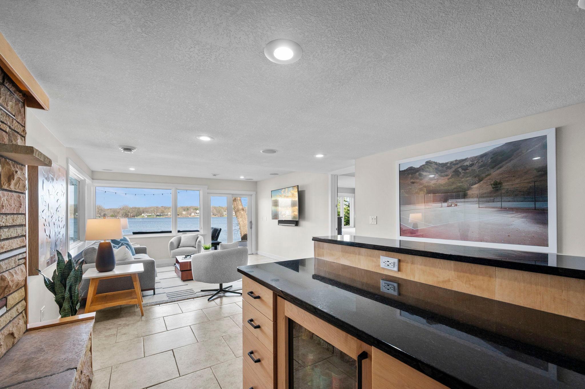 3090 Hamline Avenue N