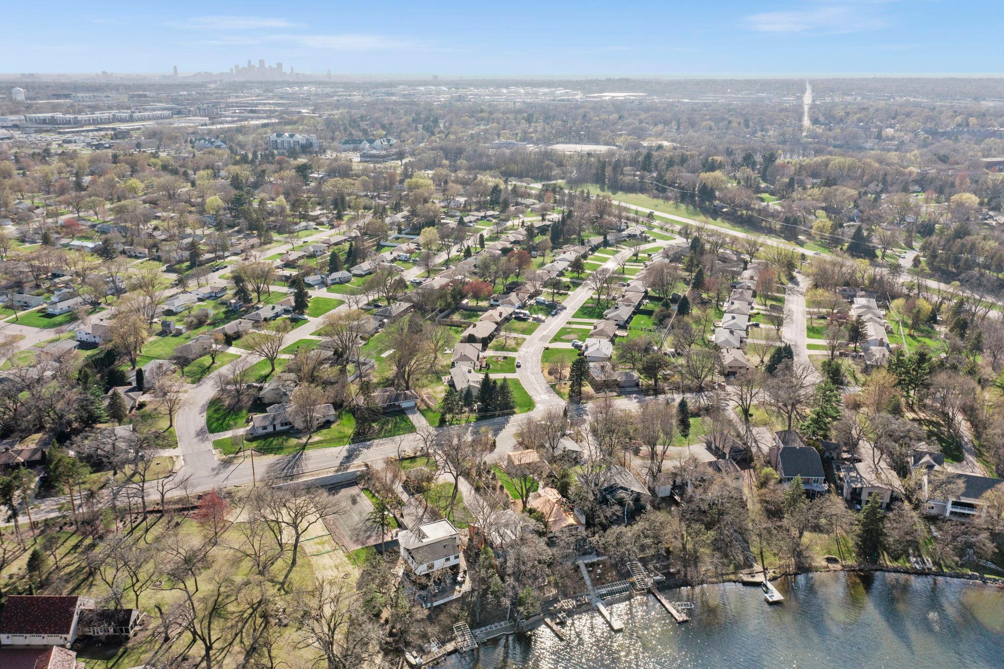 3090 Hamline Avenue N