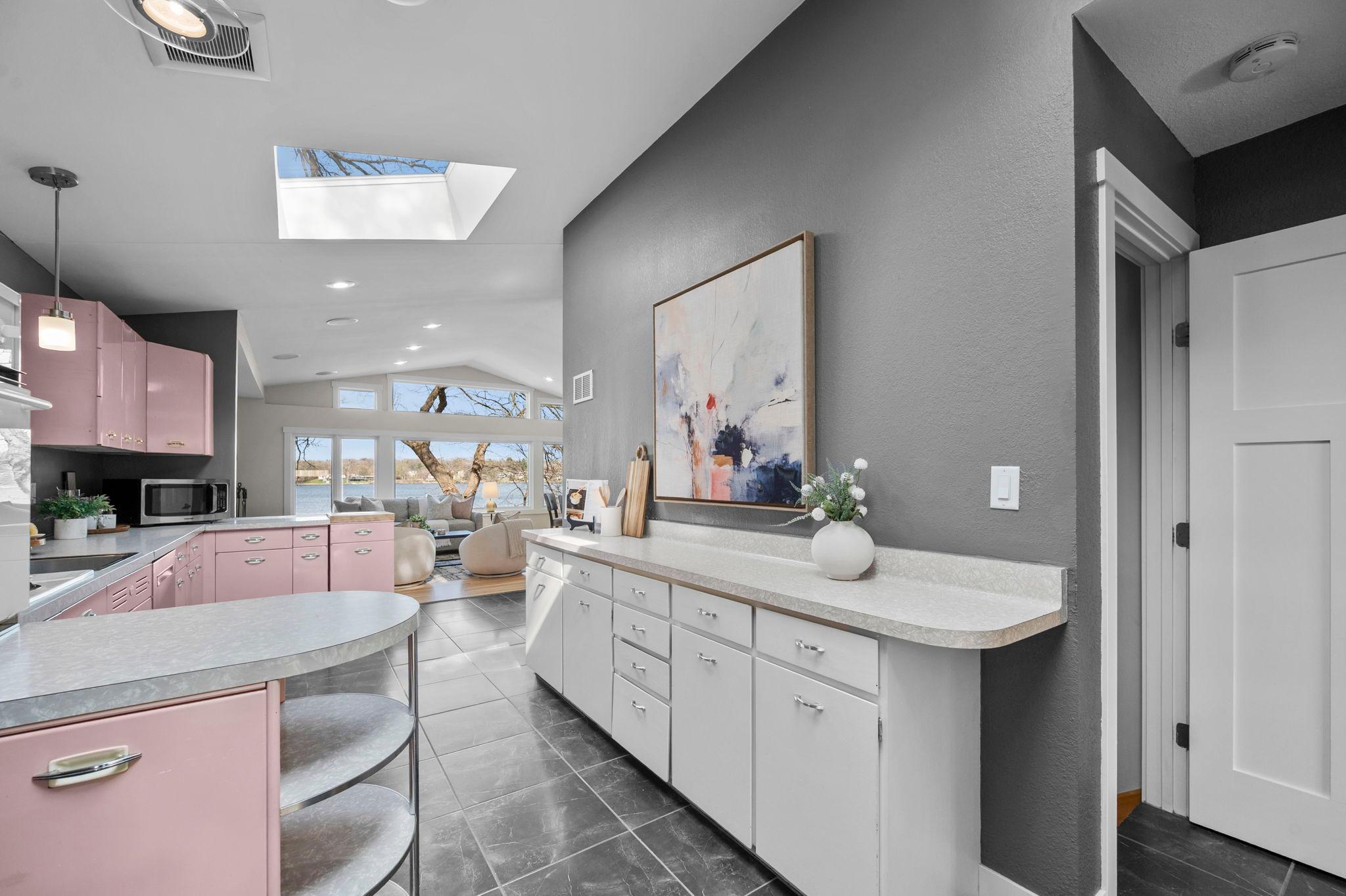 3090 Hamline Avenue N