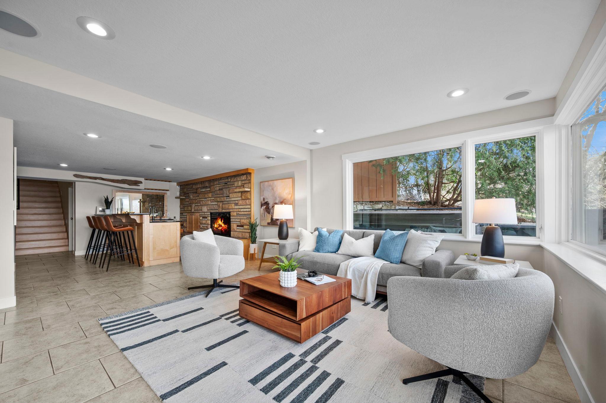 3090 Hamline Avenue N