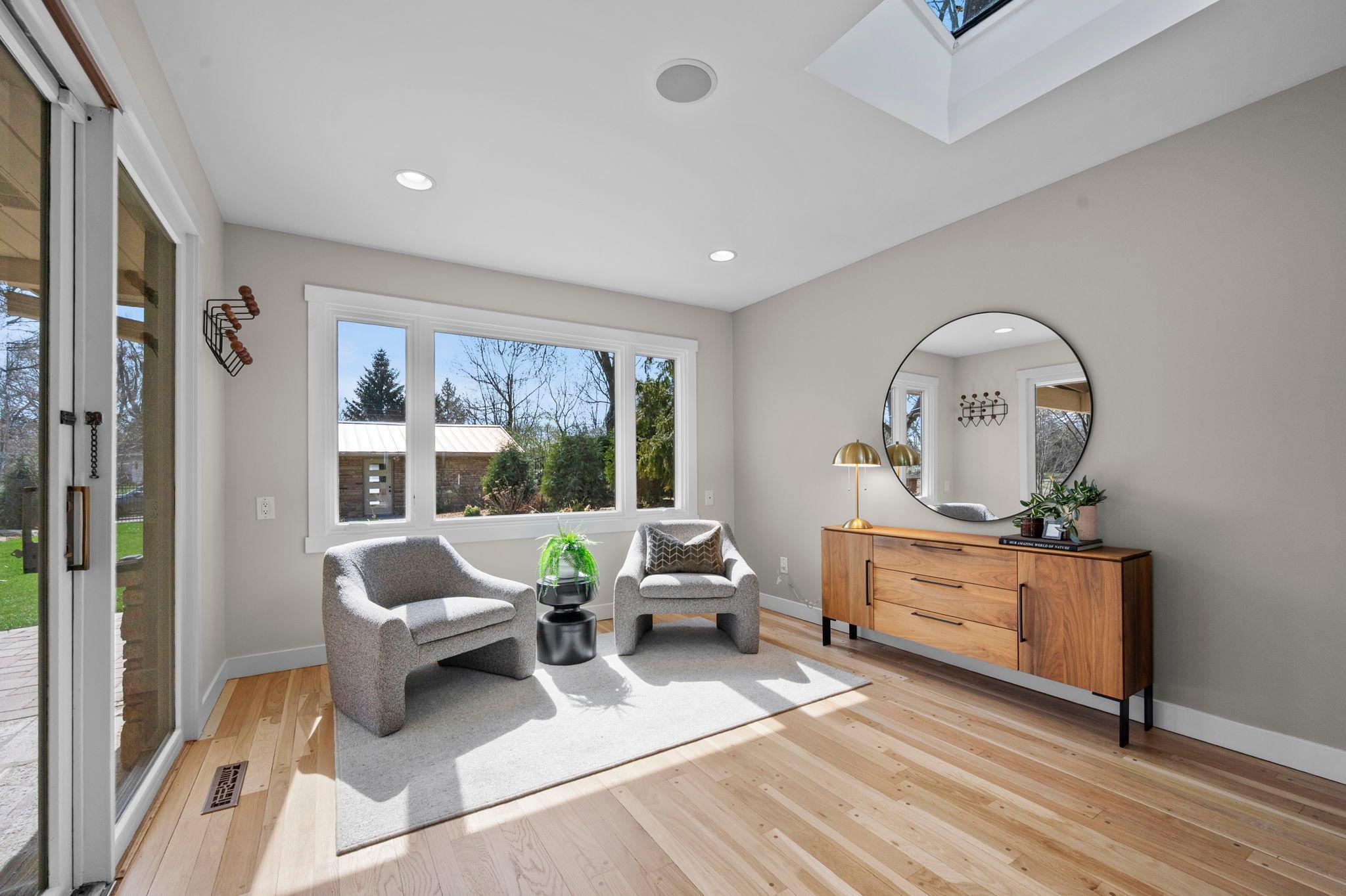 3090 Hamline Avenue N