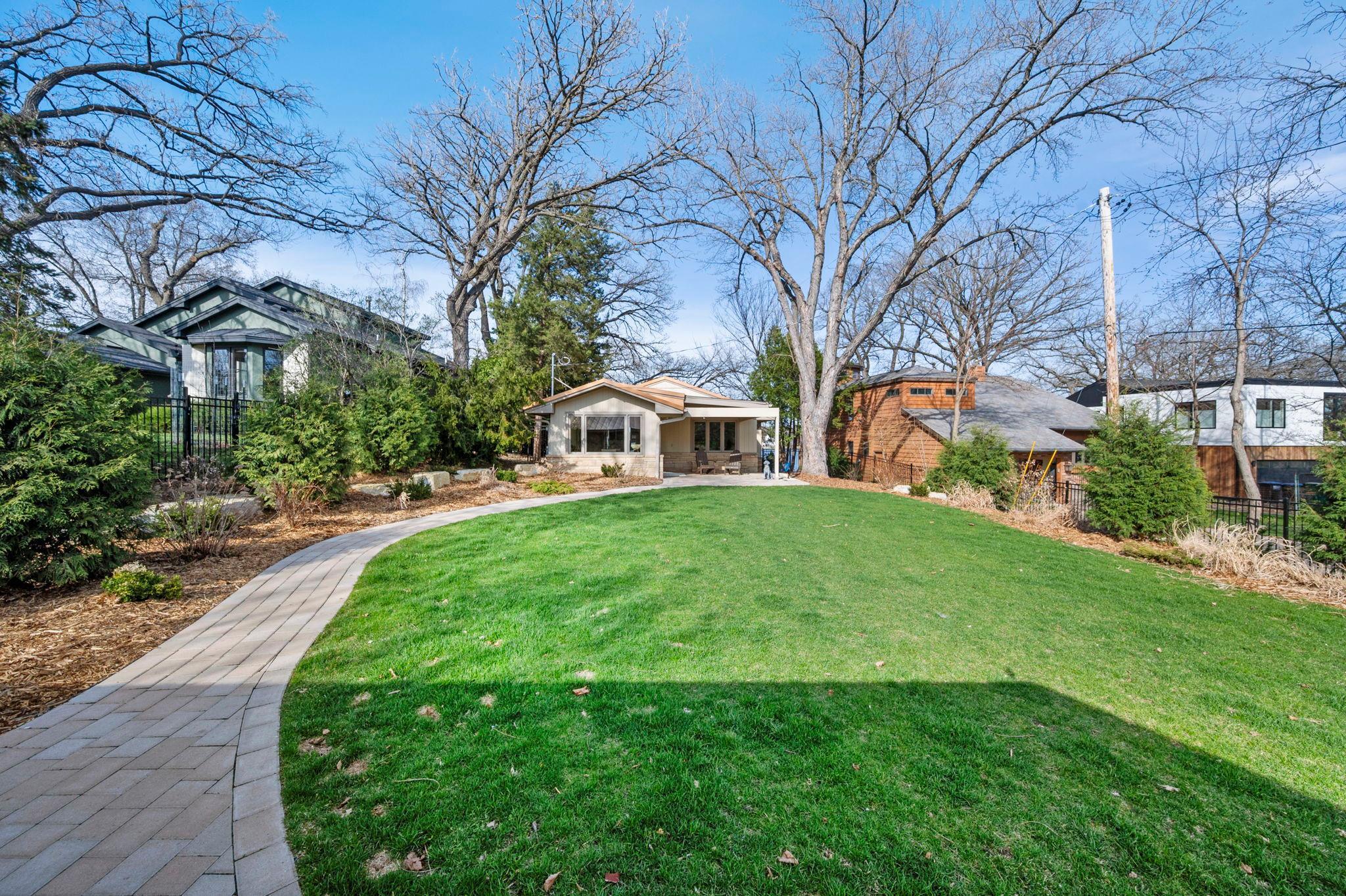 3090 Hamline Avenue N