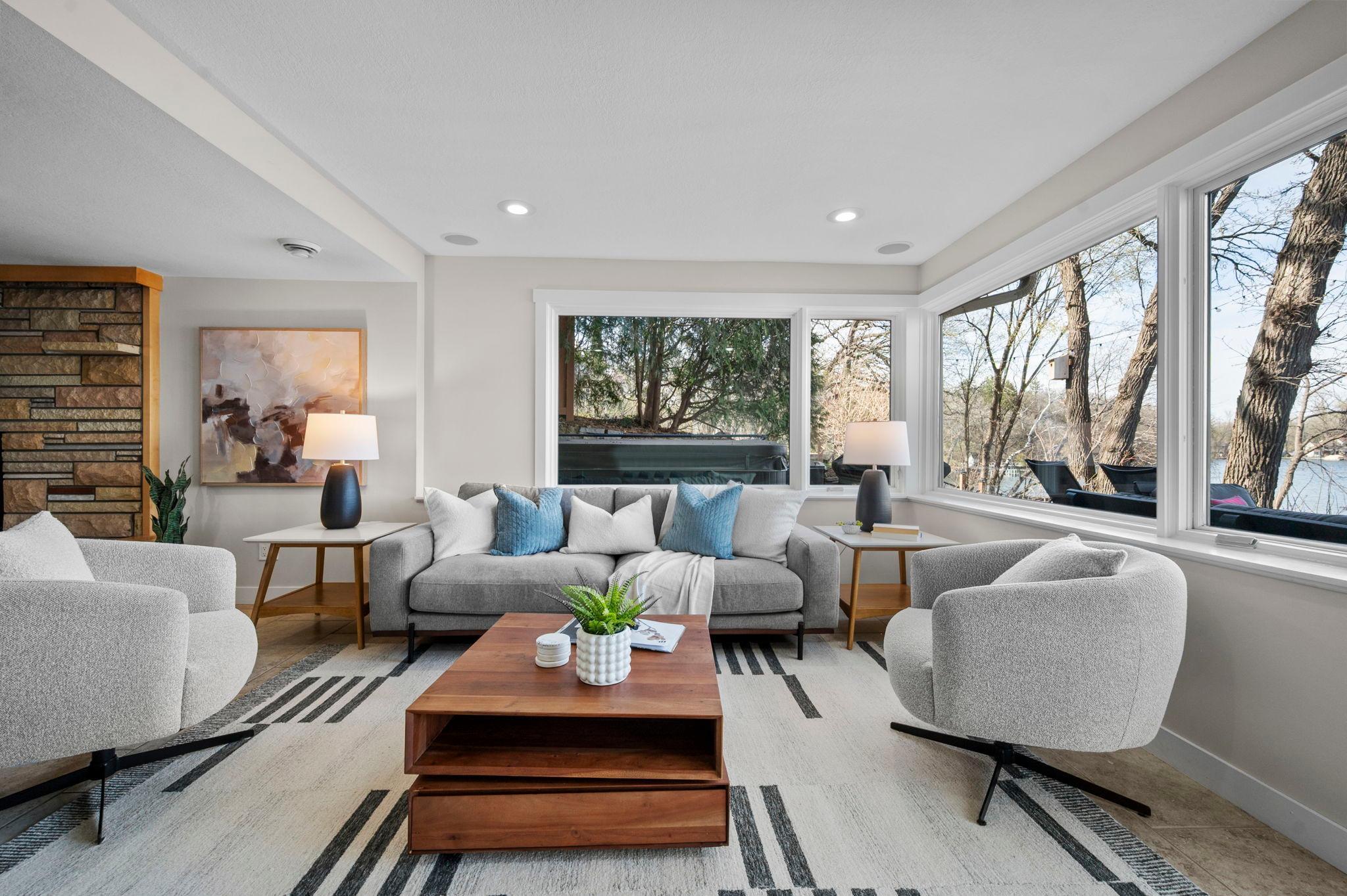 3090 Hamline Avenue N