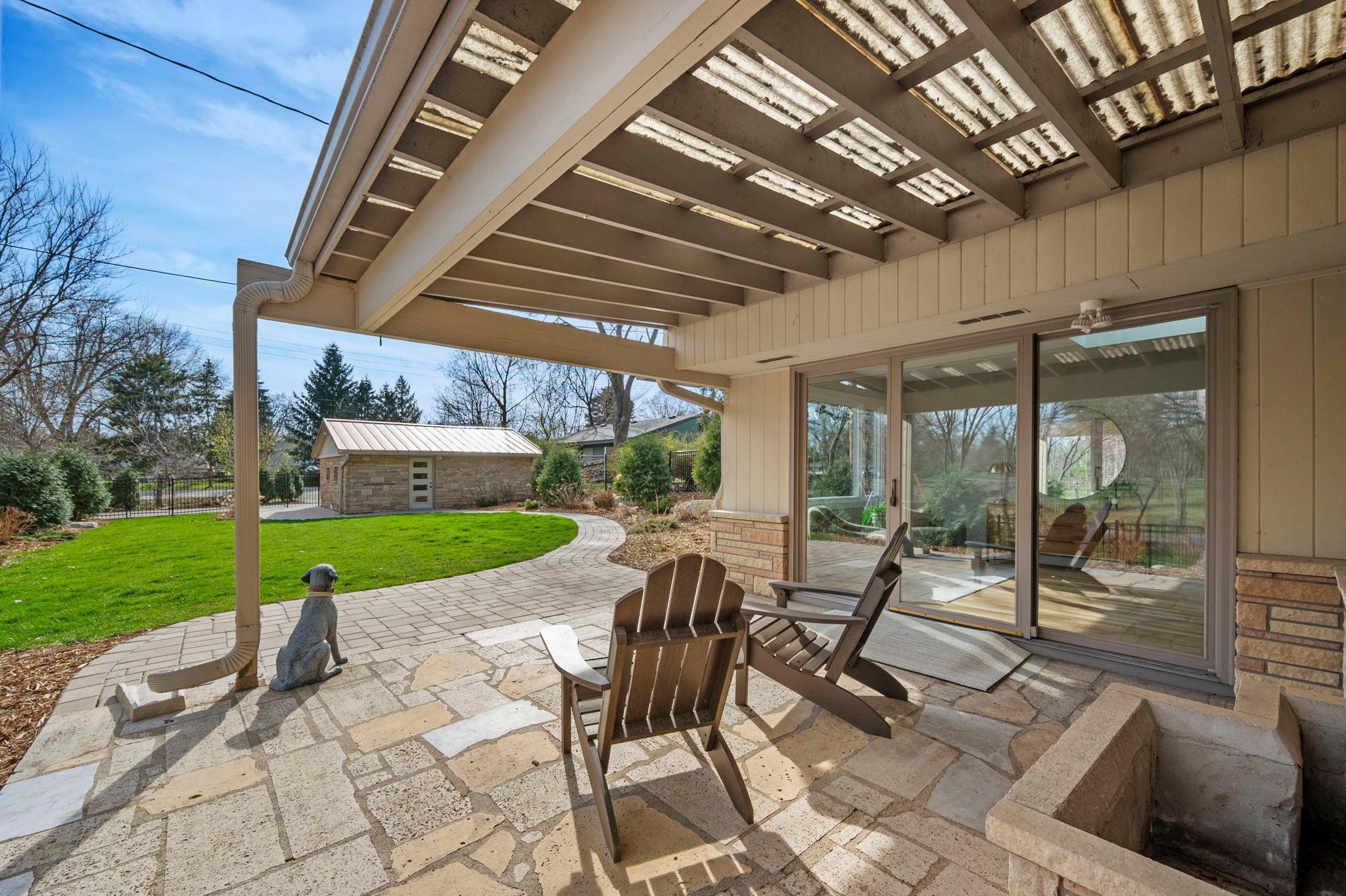 3090 Hamline Avenue N