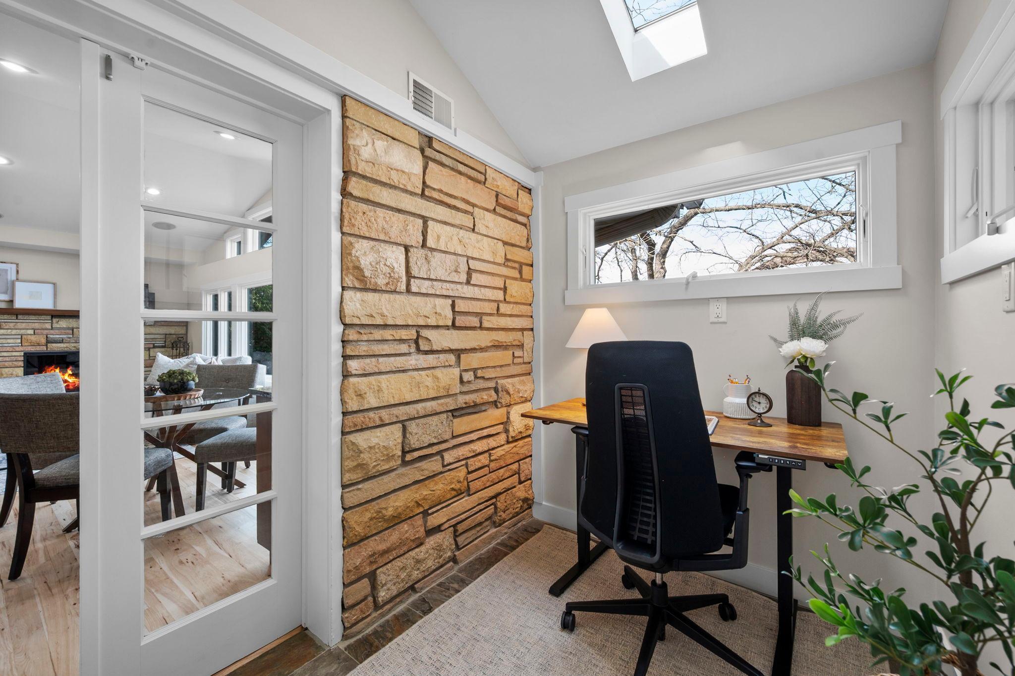 3090 Hamline Avenue N