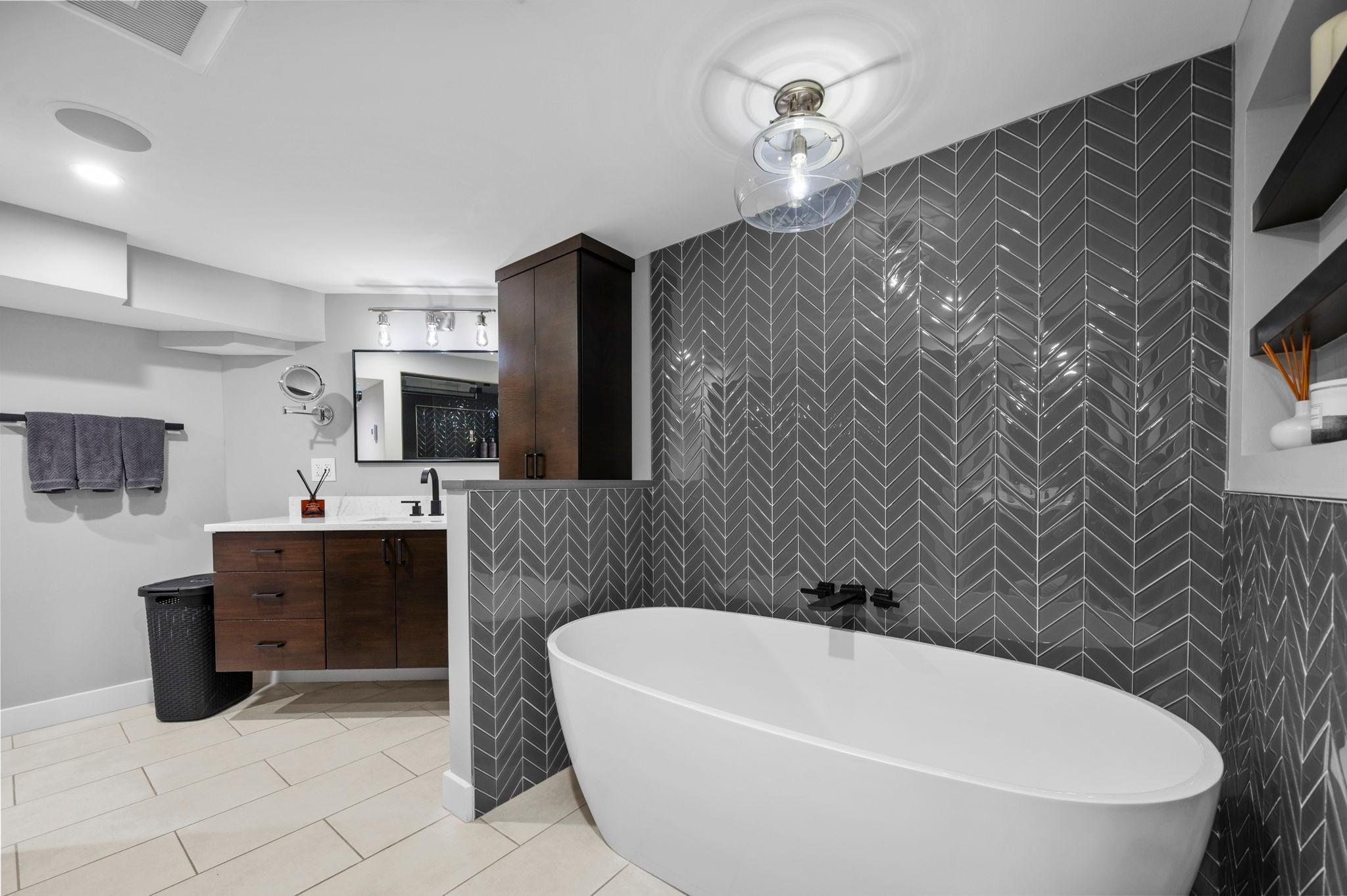 3090 Hamline Avenue N